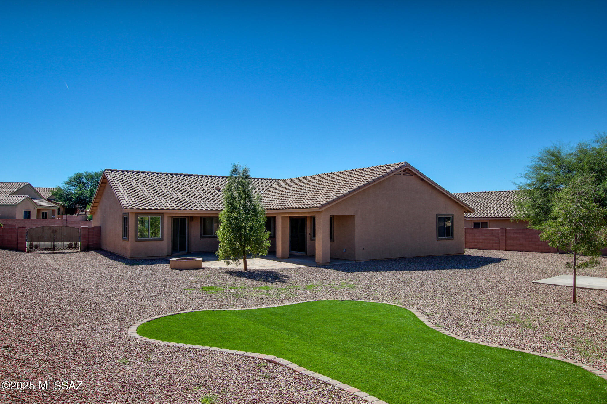 1091 E Providence Canyon Drive