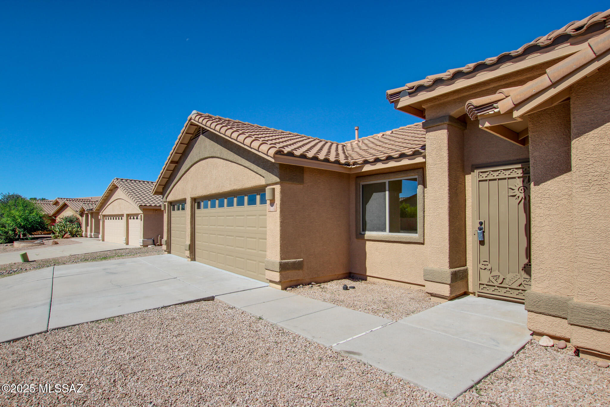 1091 E Providence Canyon Drive