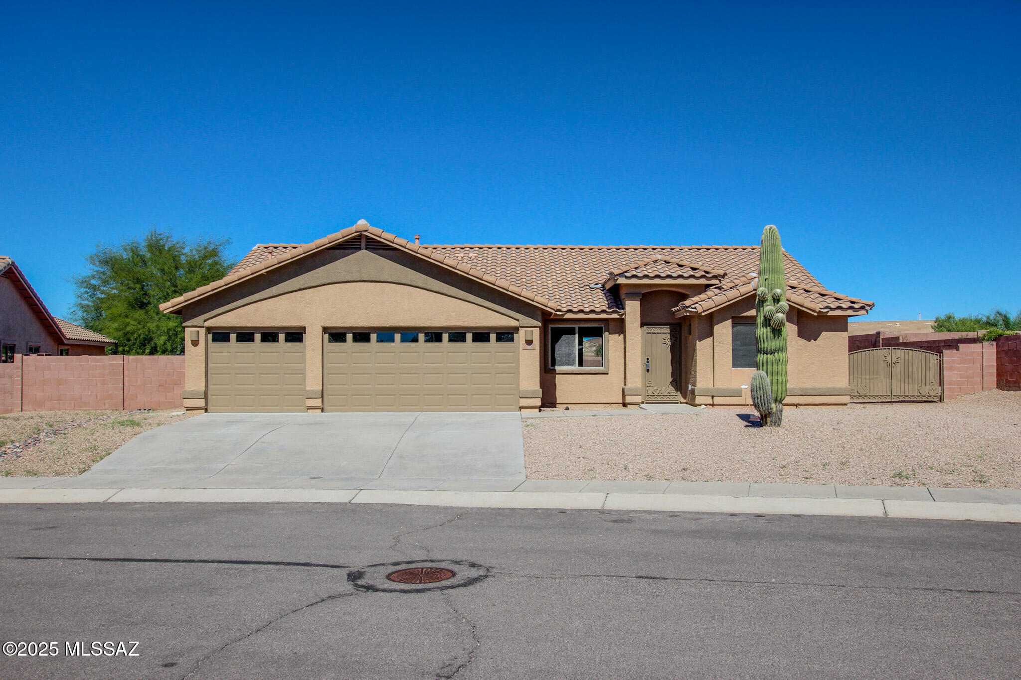 1091 E Providence Canyon Drive