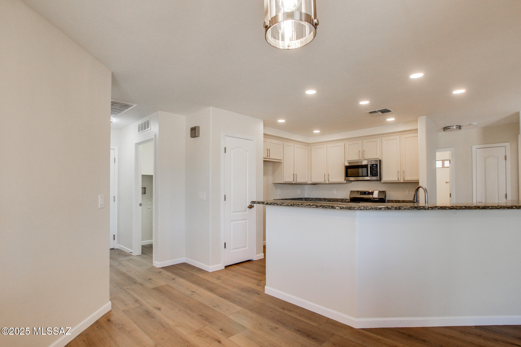 1091 E Providence Canyon Drive