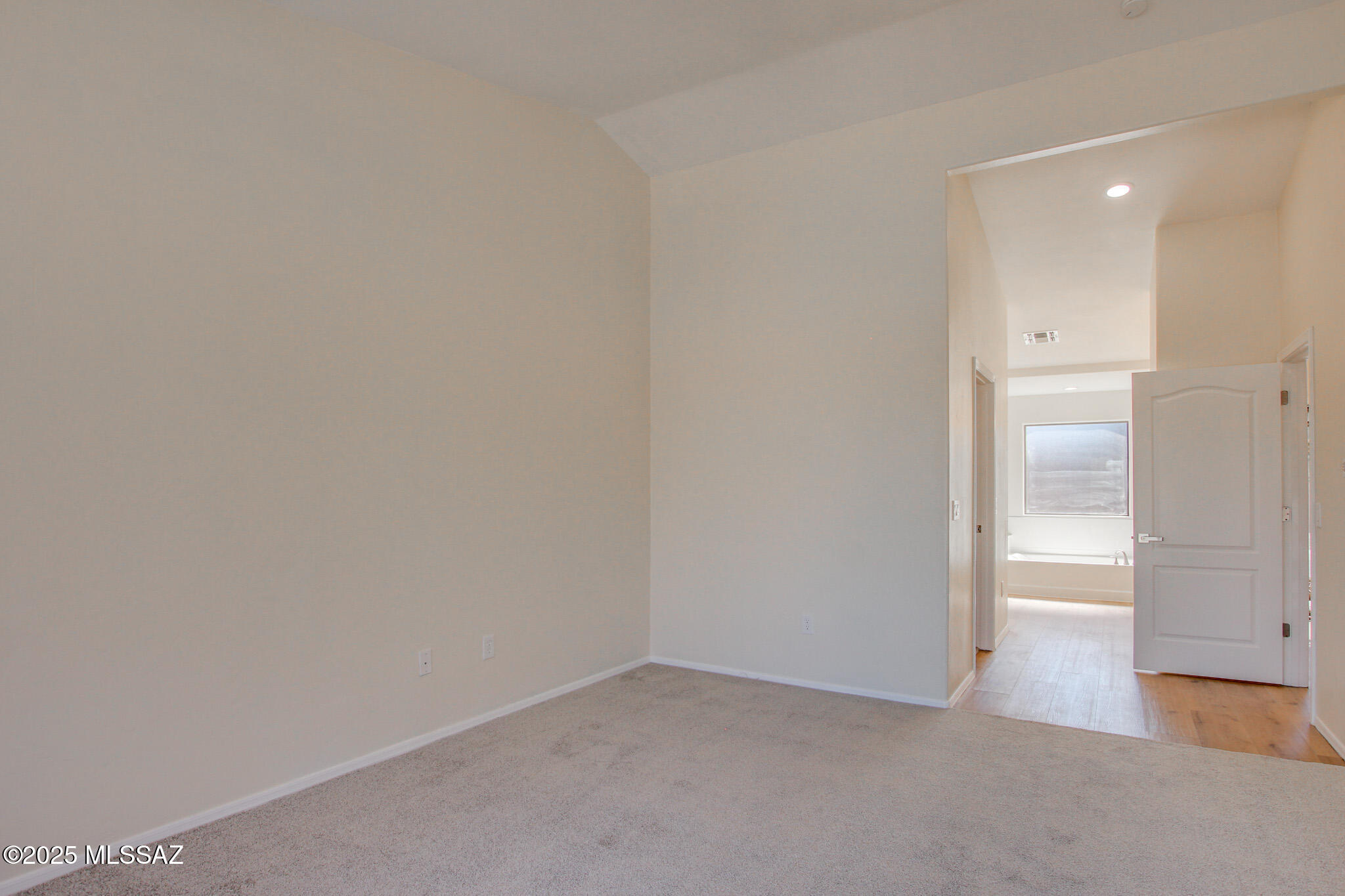 1091 E Providence Canyon Drive