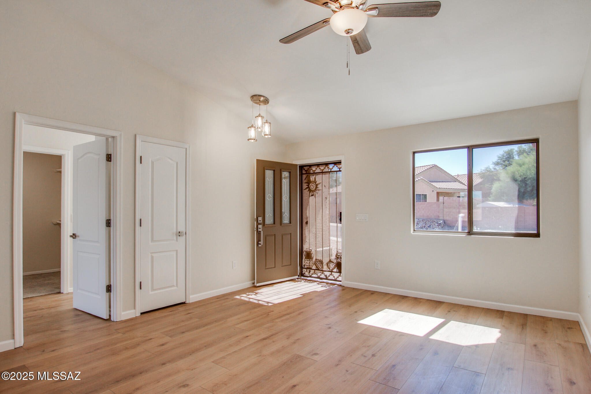 1091 E Providence Canyon Drive