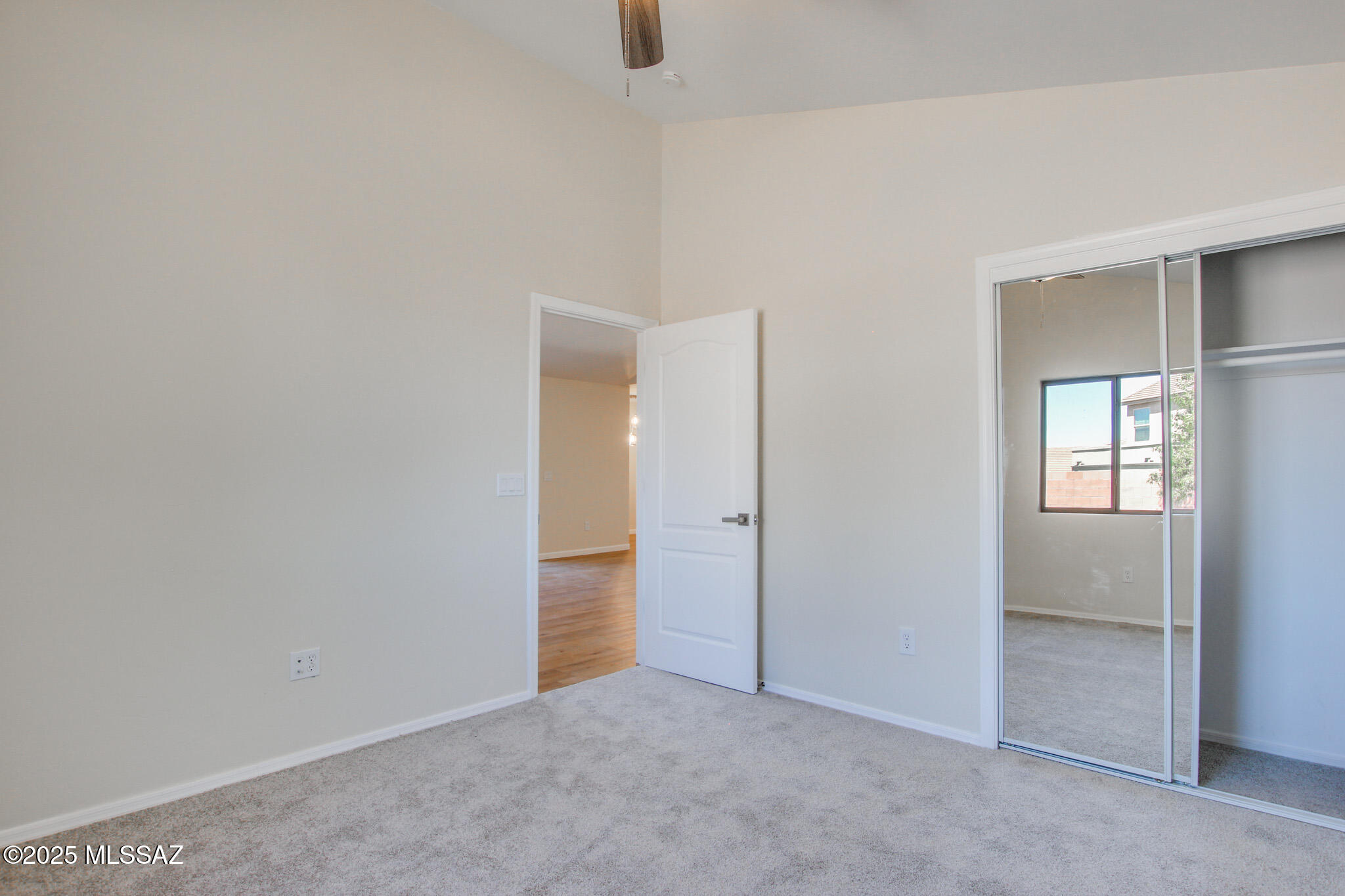 1091 E Providence Canyon Drive