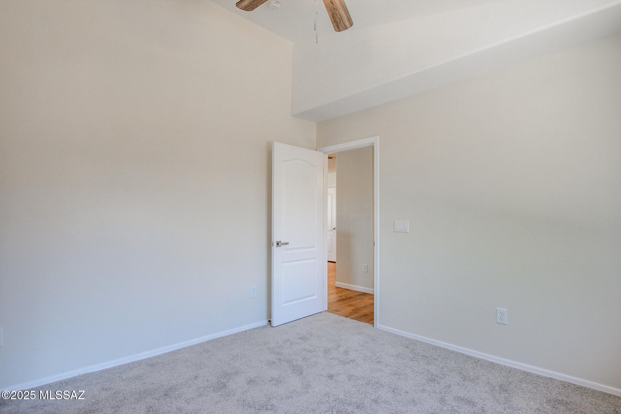 1091 E Providence Canyon Drive