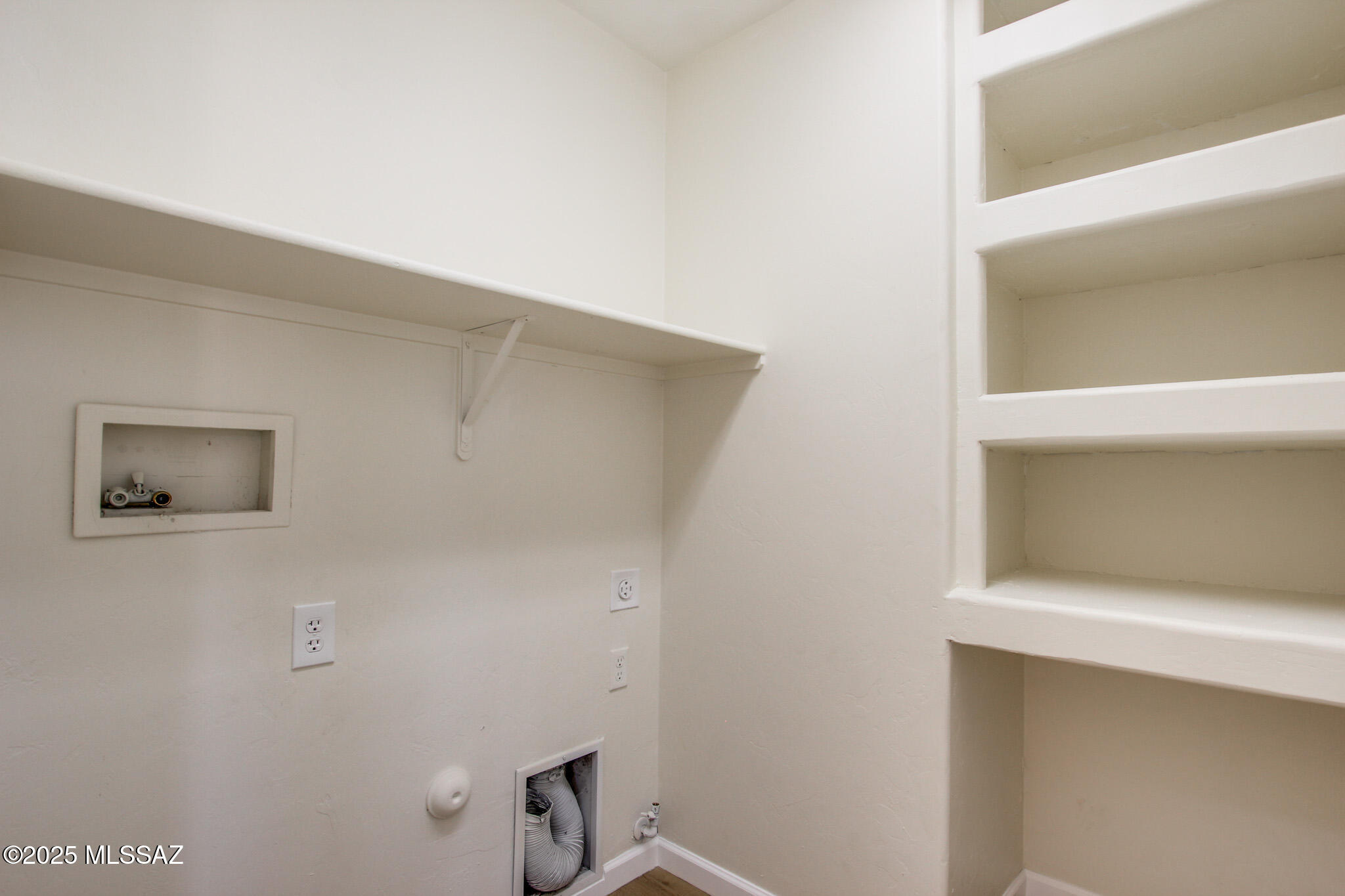 1091 E Providence Canyon Drive