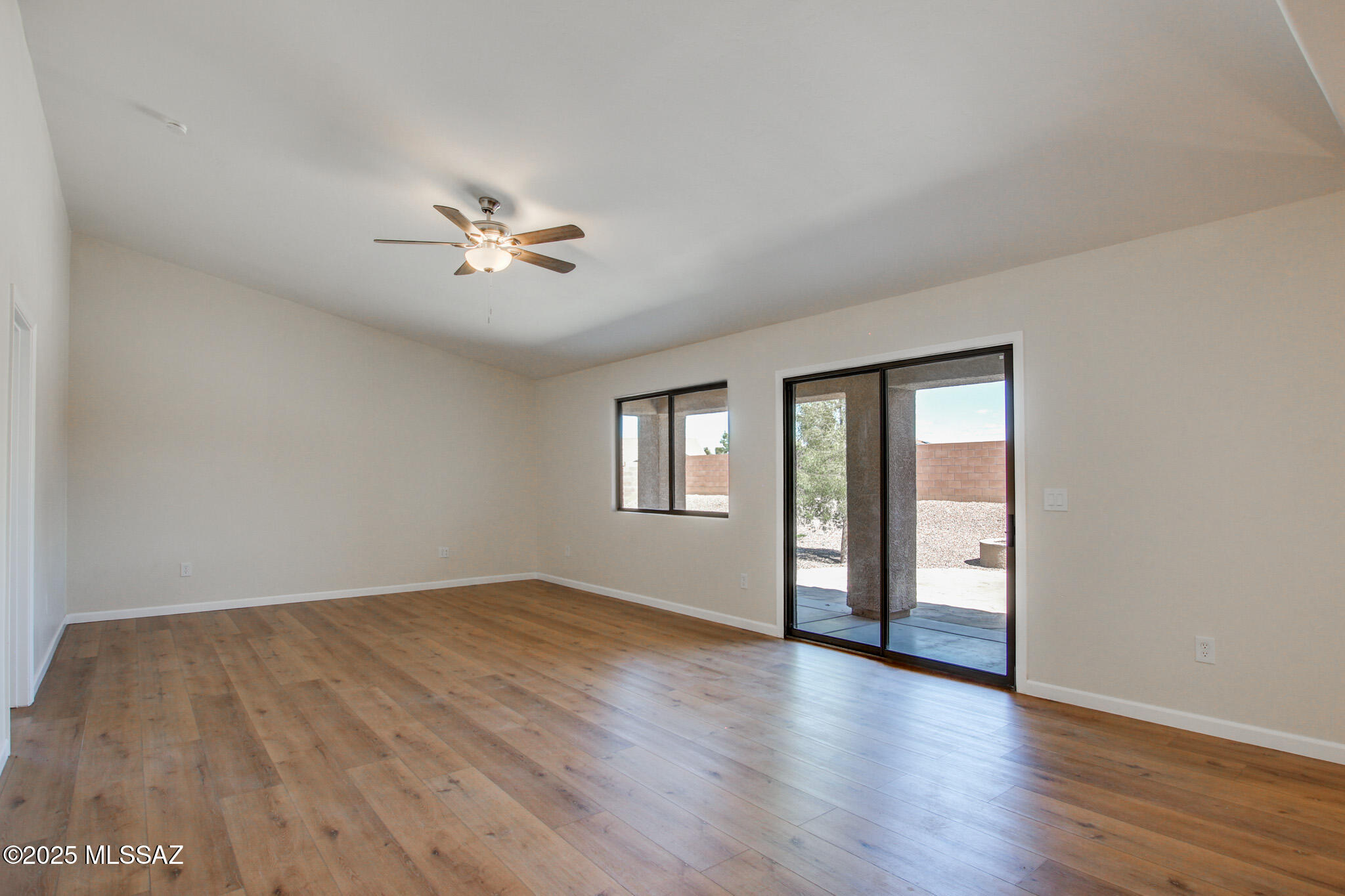 1091 E Providence Canyon Drive