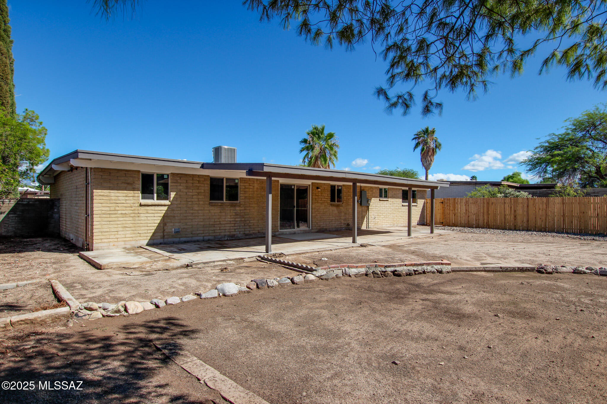 8418 E Rolling Ridge Street