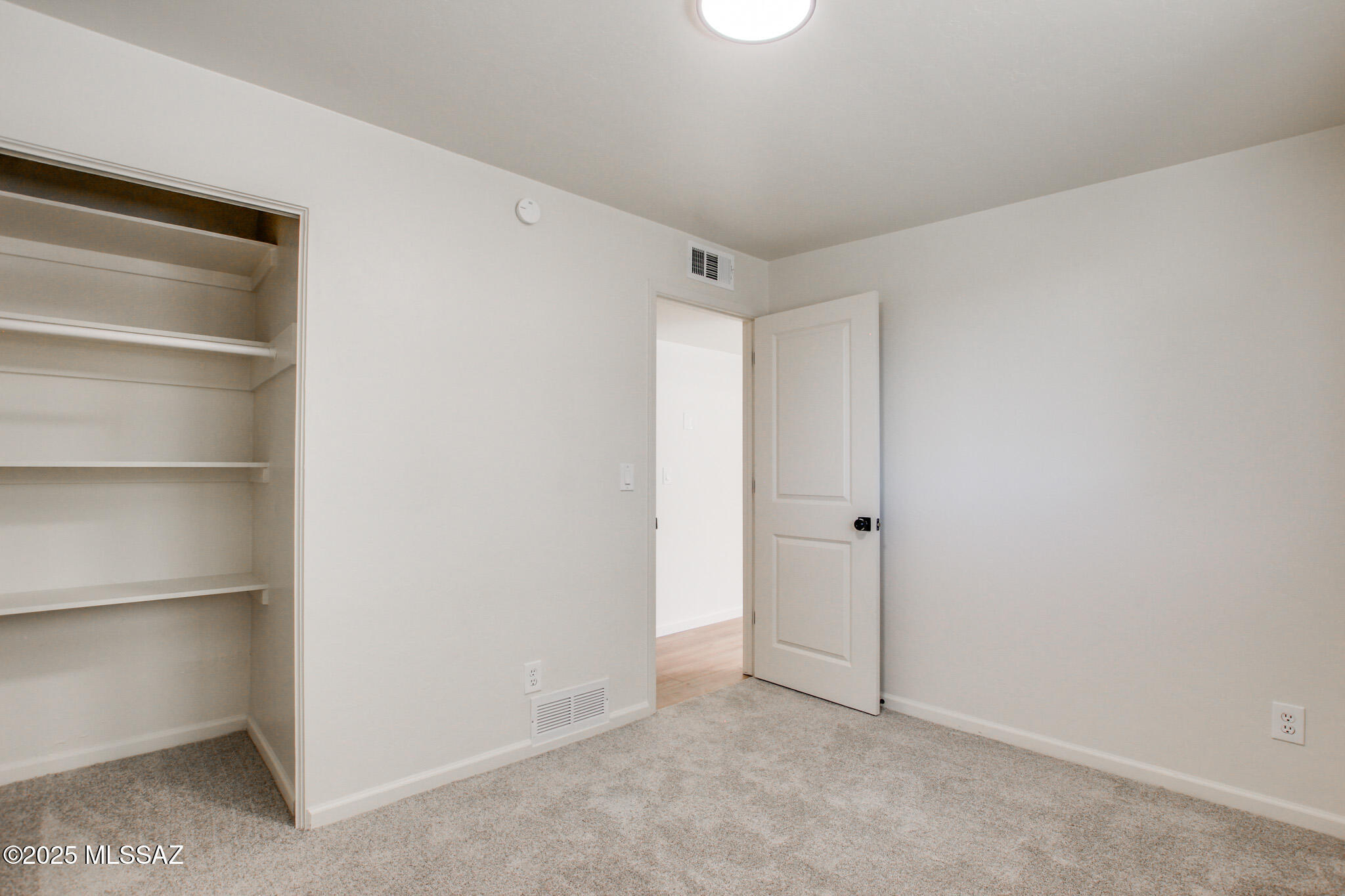 8418 E Rolling Ridge Street