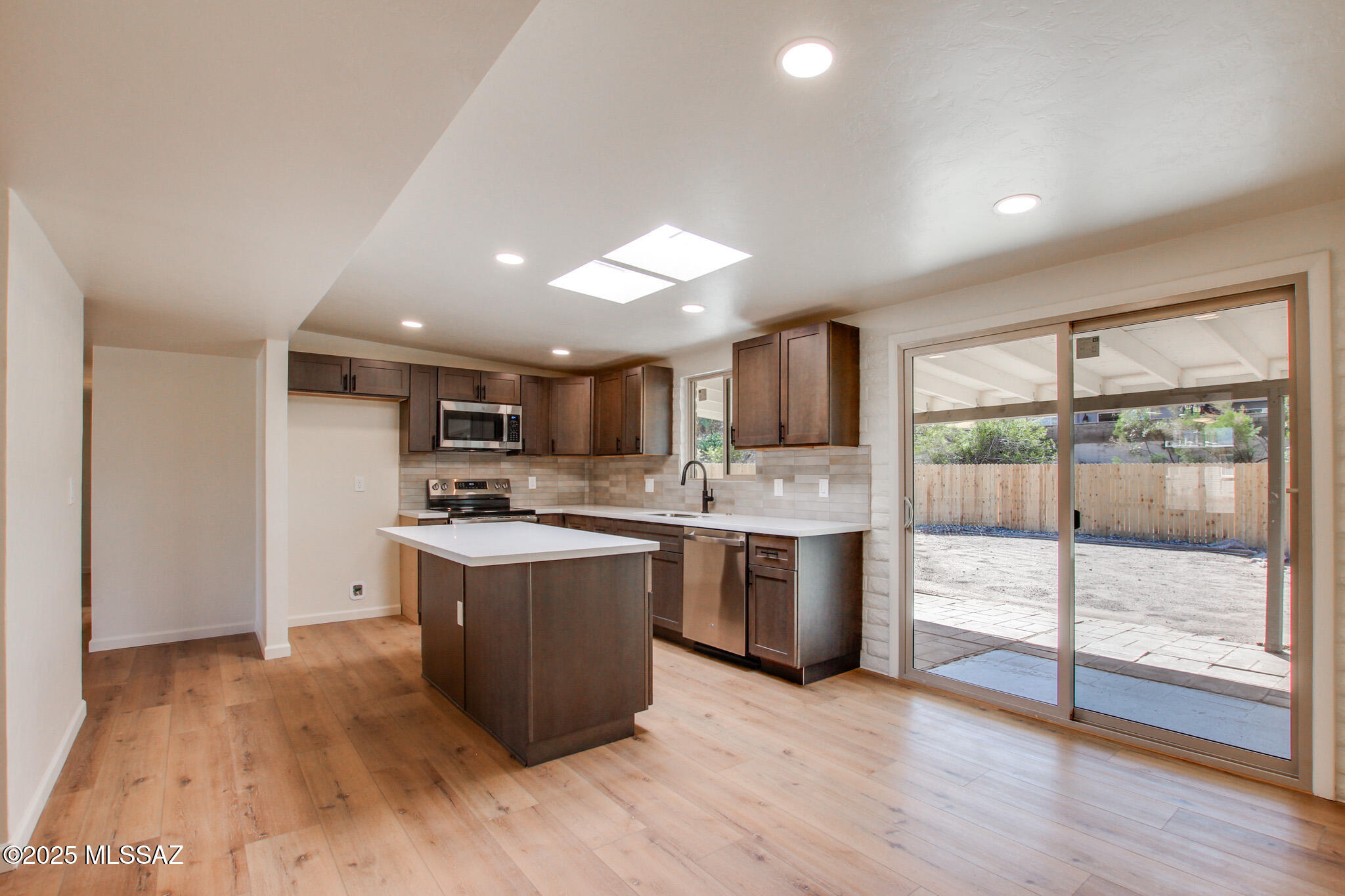 8418 E Rolling Ridge Street