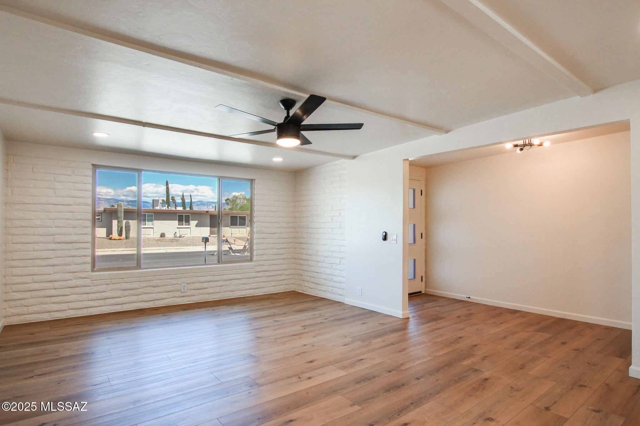 8418 E Rolling Ridge Street