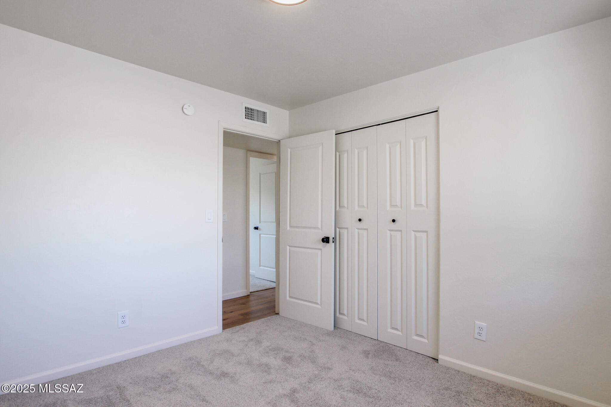 8418 E Rolling Ridge Street