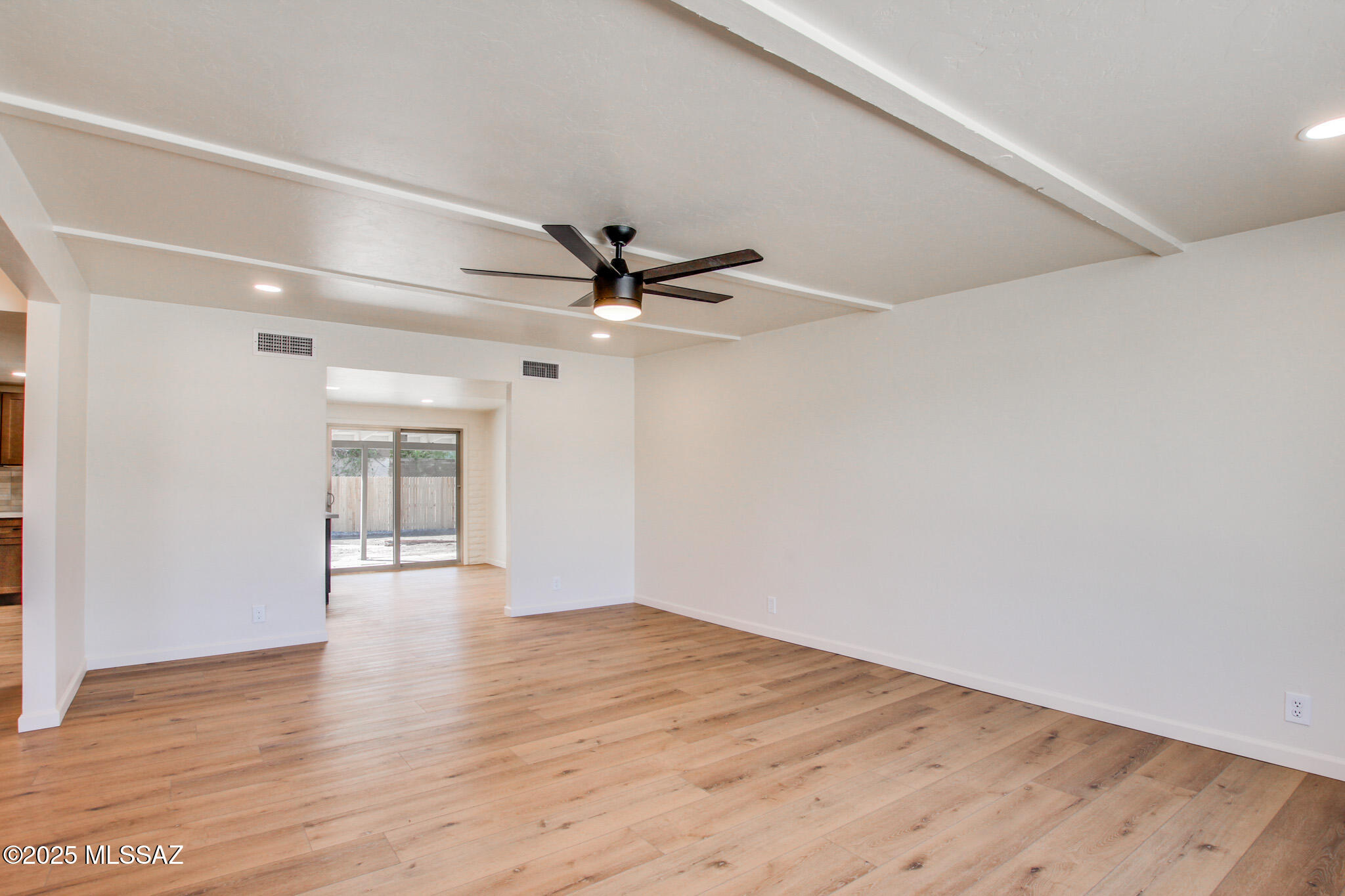 8418 E Rolling Ridge Street