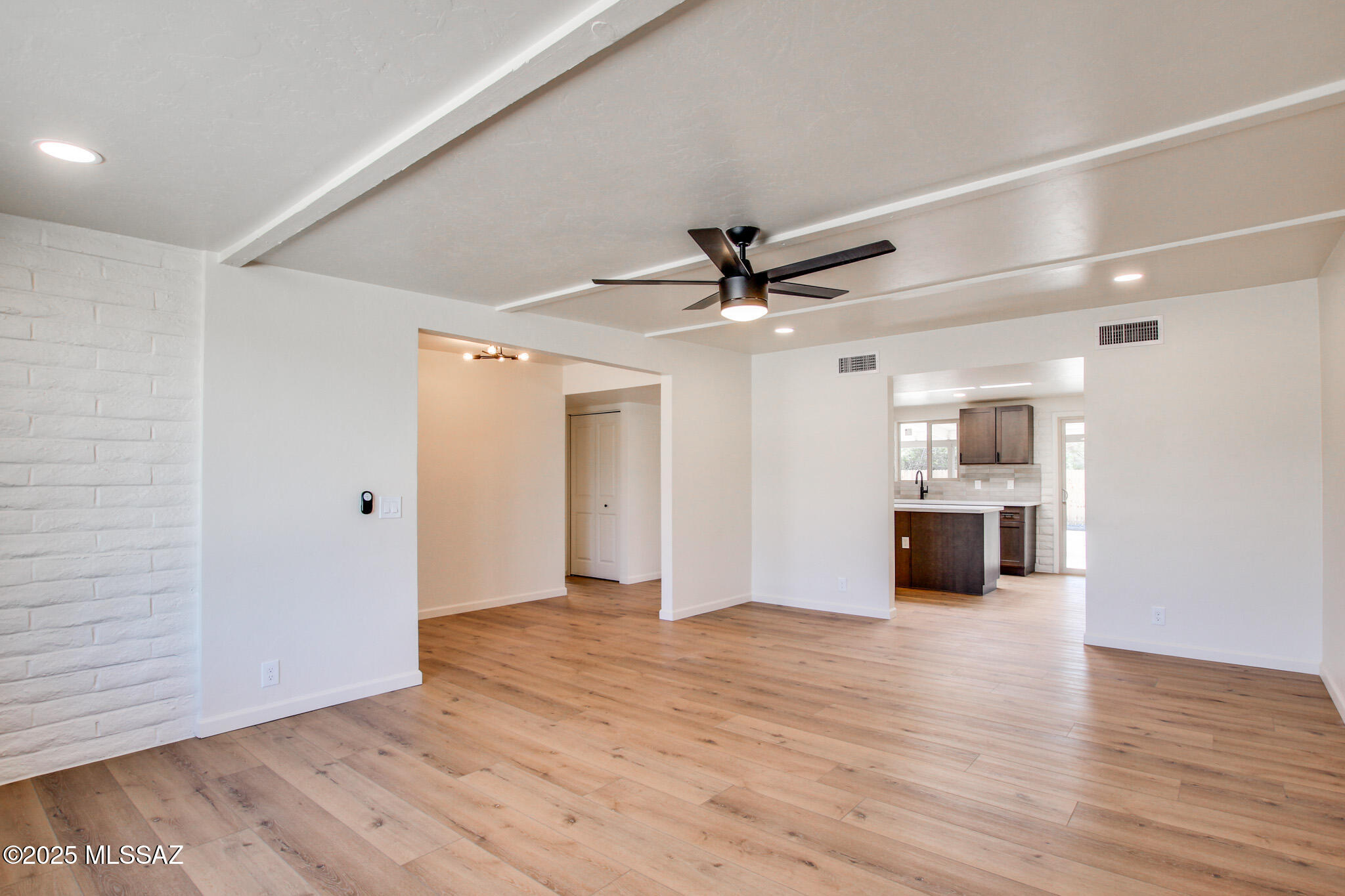 8418 E Rolling Ridge Street