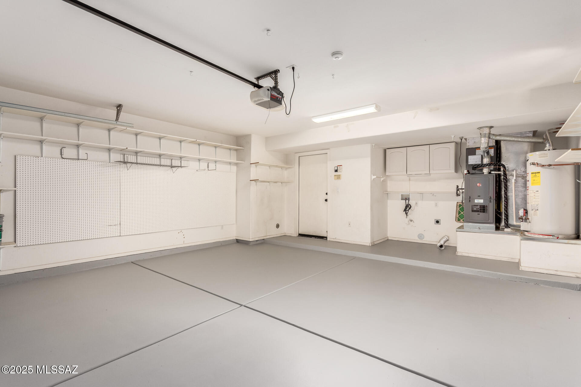 7739 S Lions Spring Way