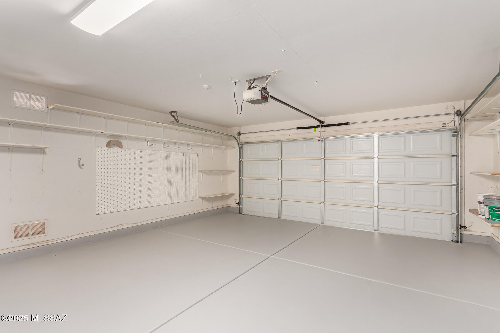 7739 S Lions Spring Way