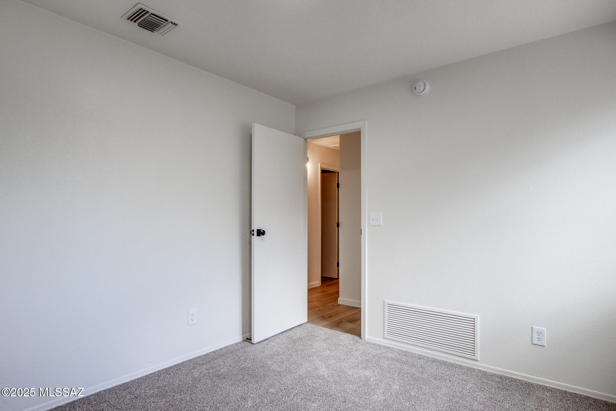 5168 W Bluejay Street