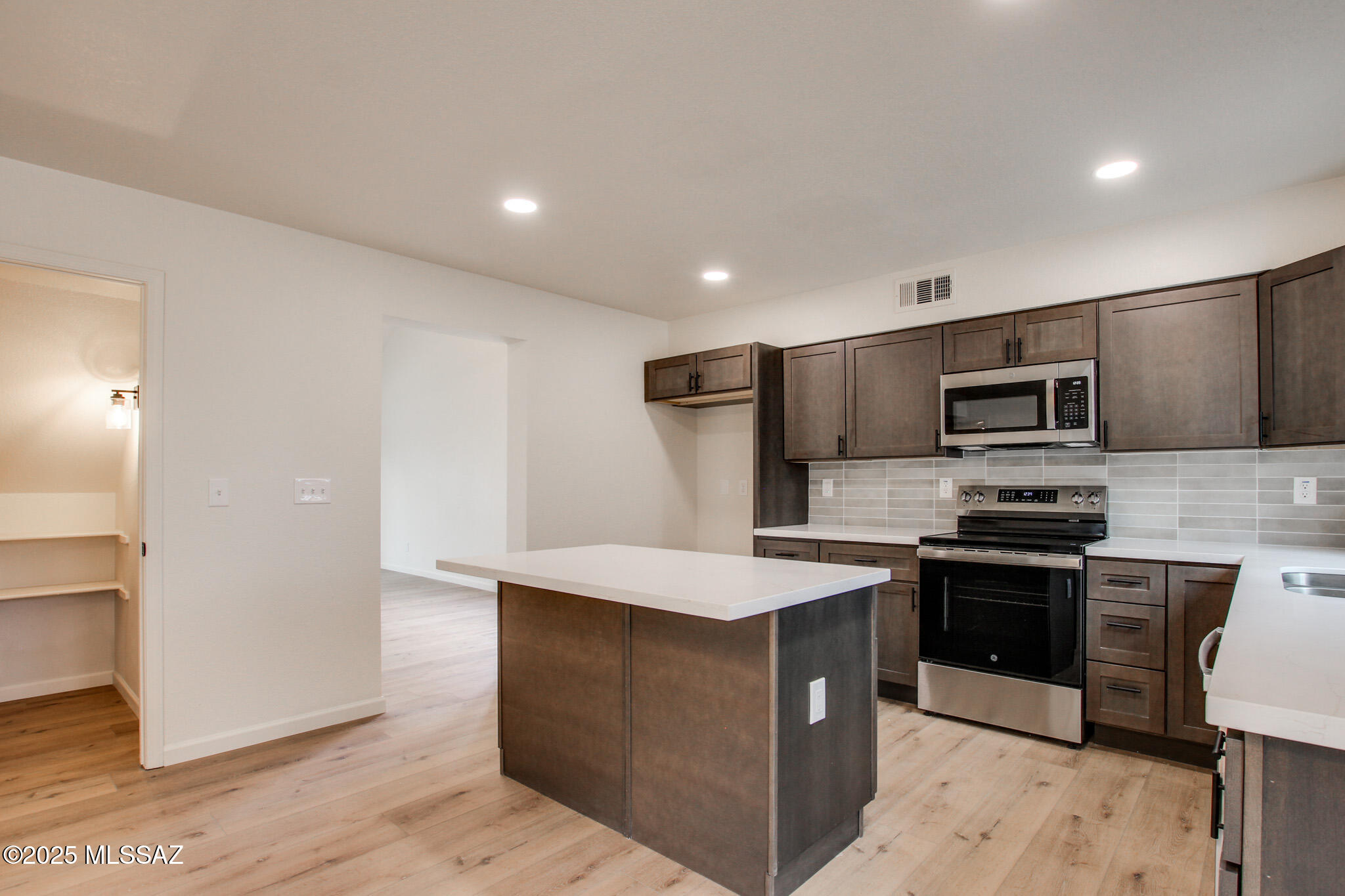 5168 W Bluejay Street