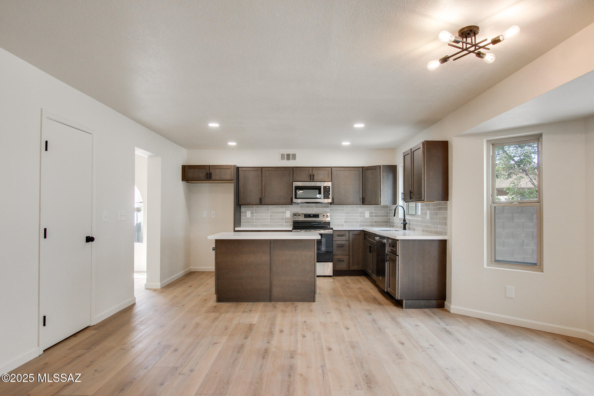 5168 W Bluejay Street