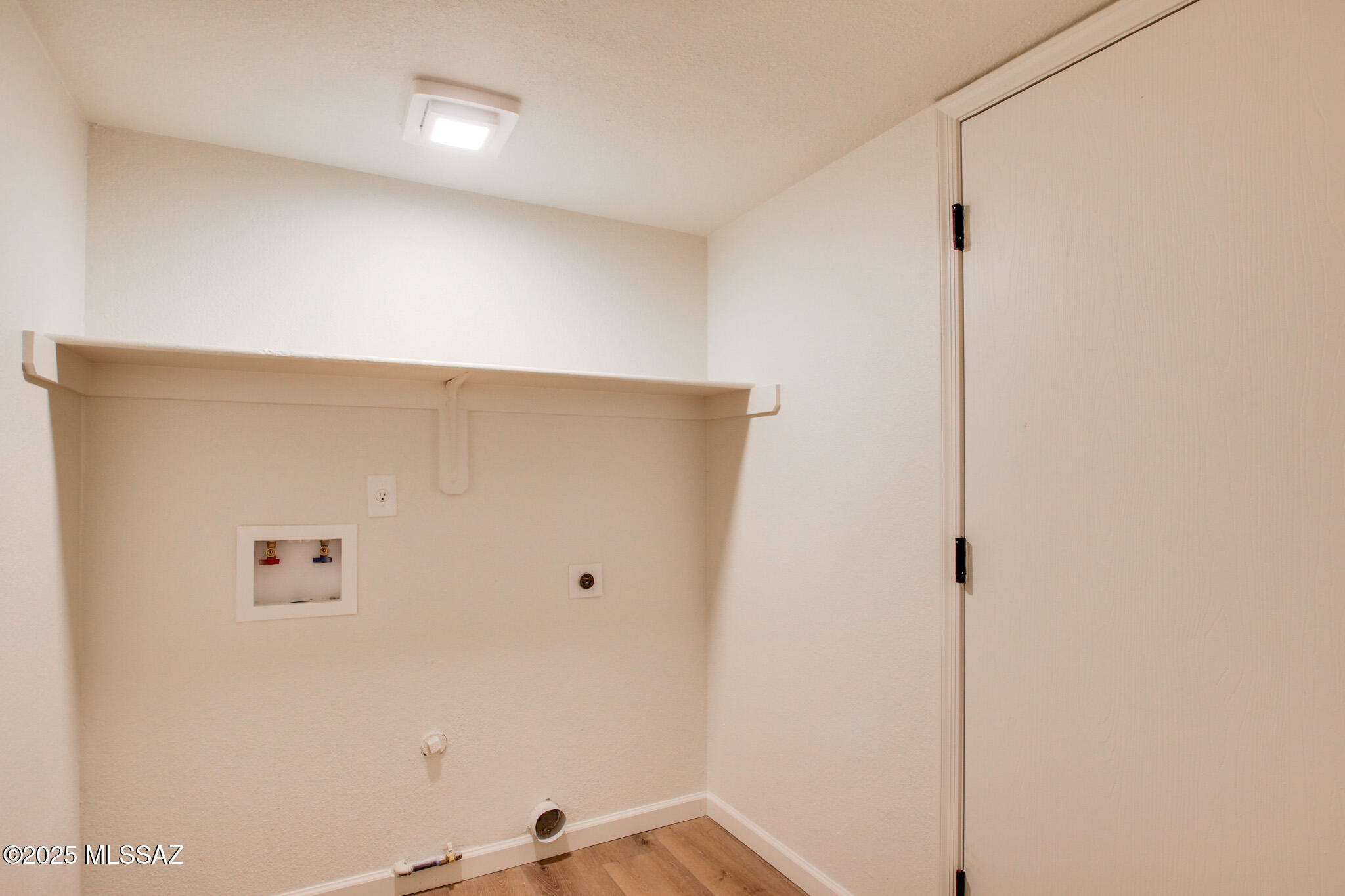 5168 W Bluejay Street