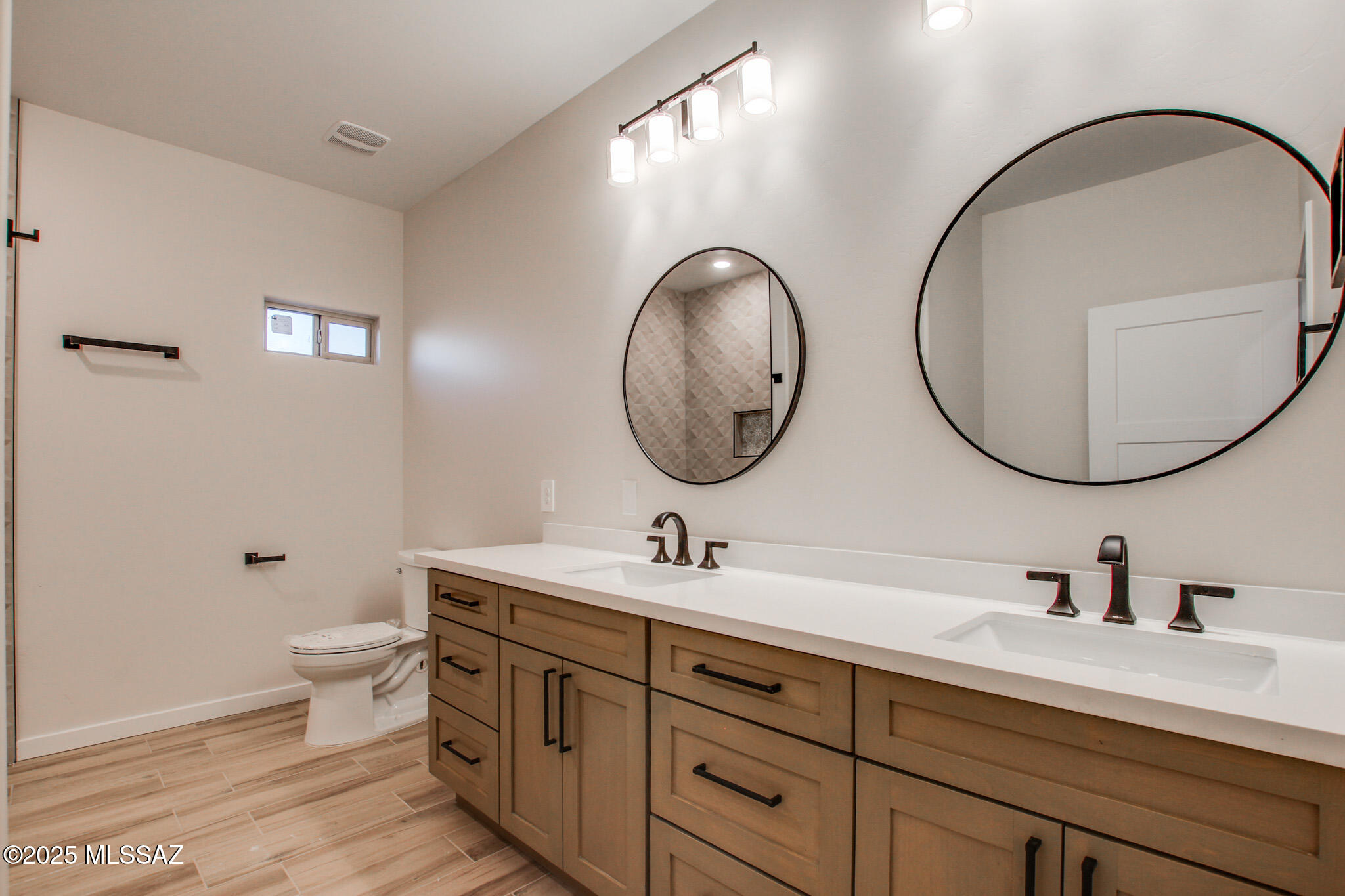 3272 W Athenee Court