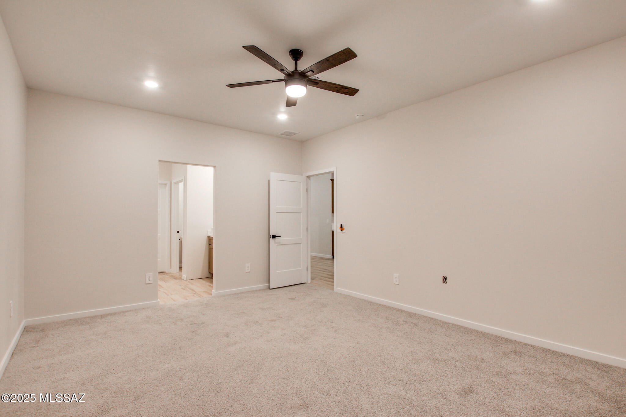 3272 W Athenee Court