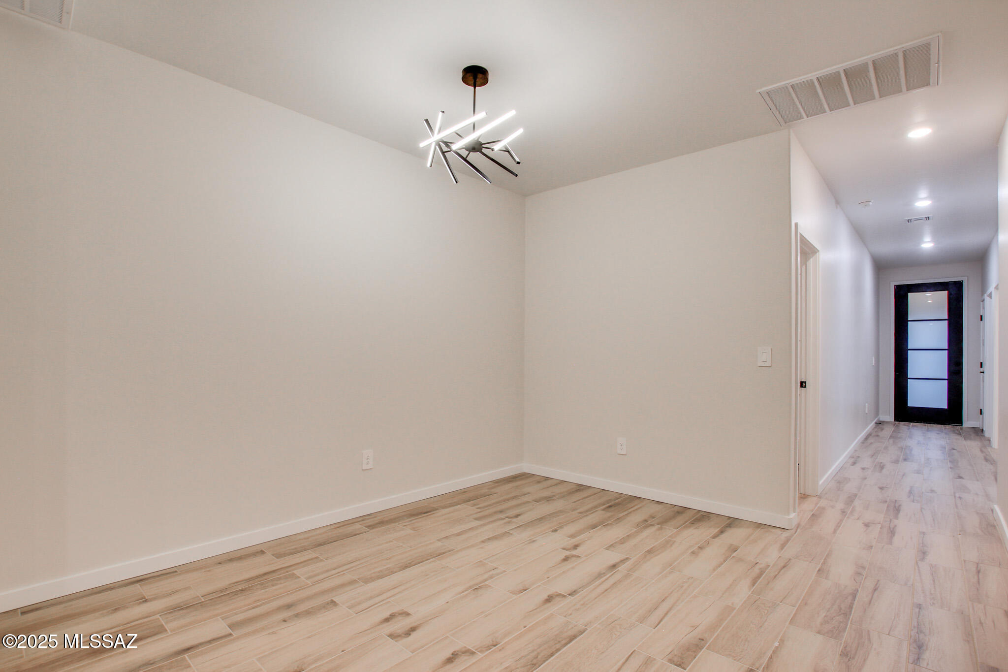 3272 W Athenee Court