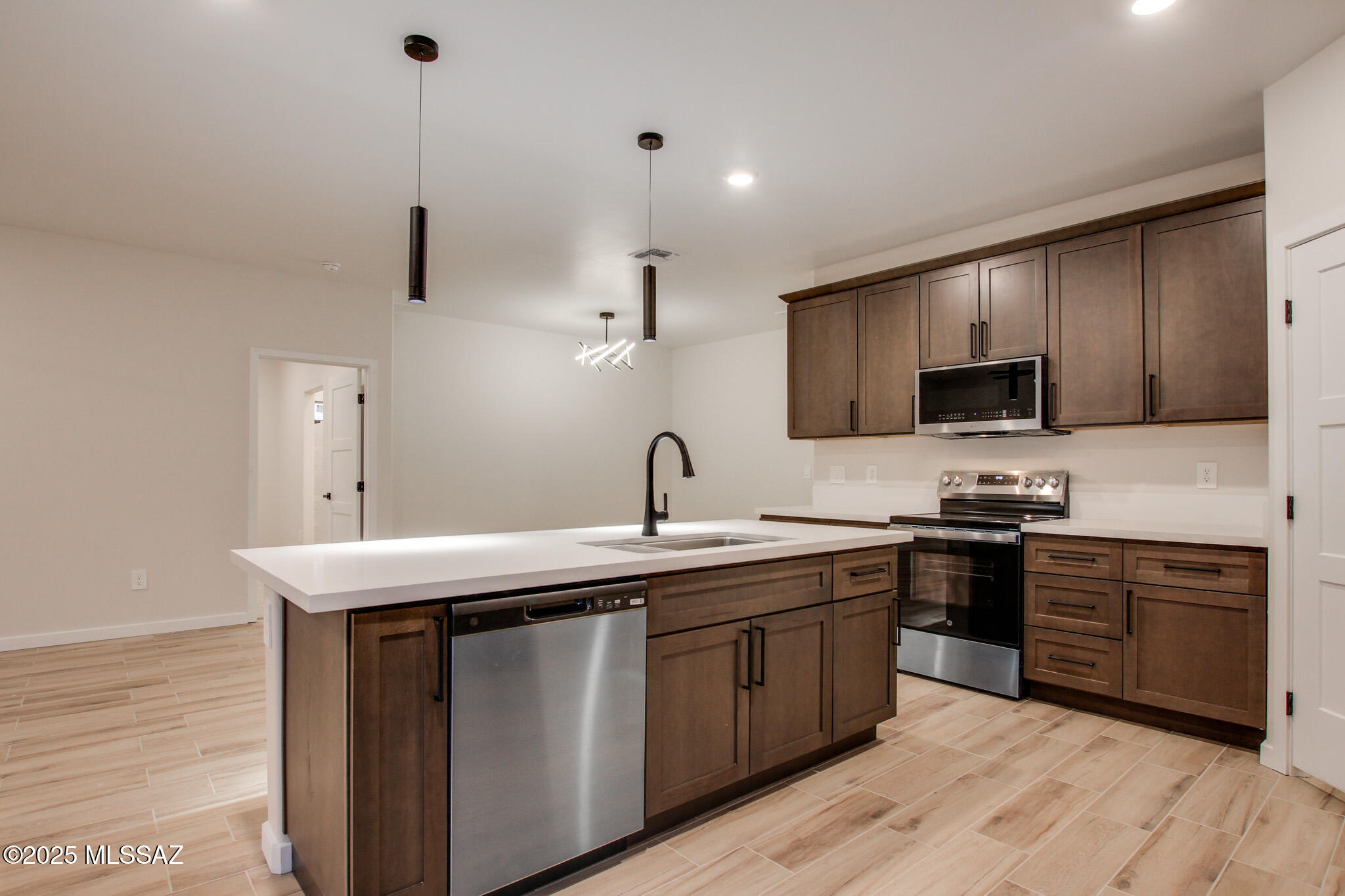 3272 W Athenee Court