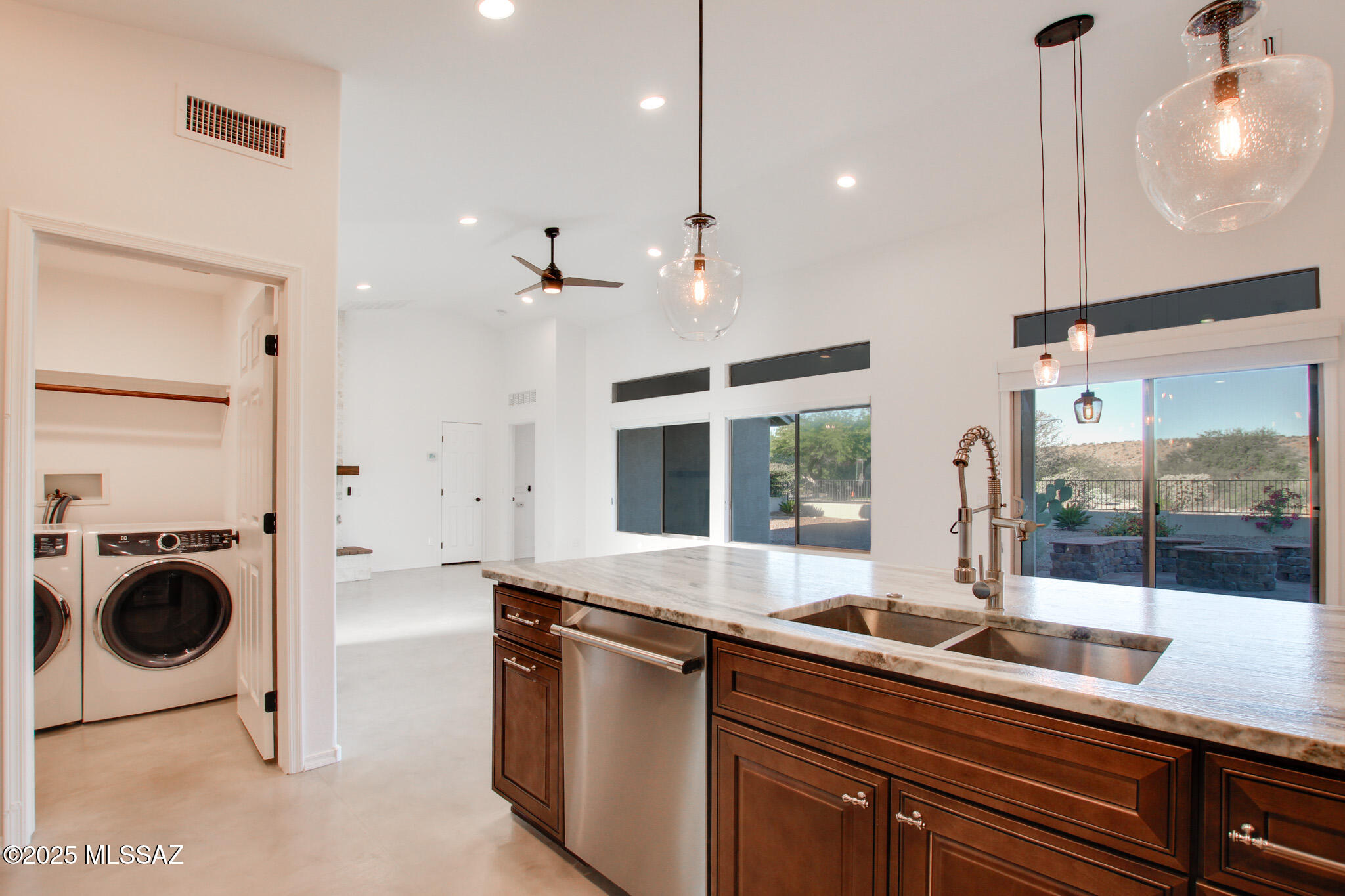 37790 S Desert Bluff Drive