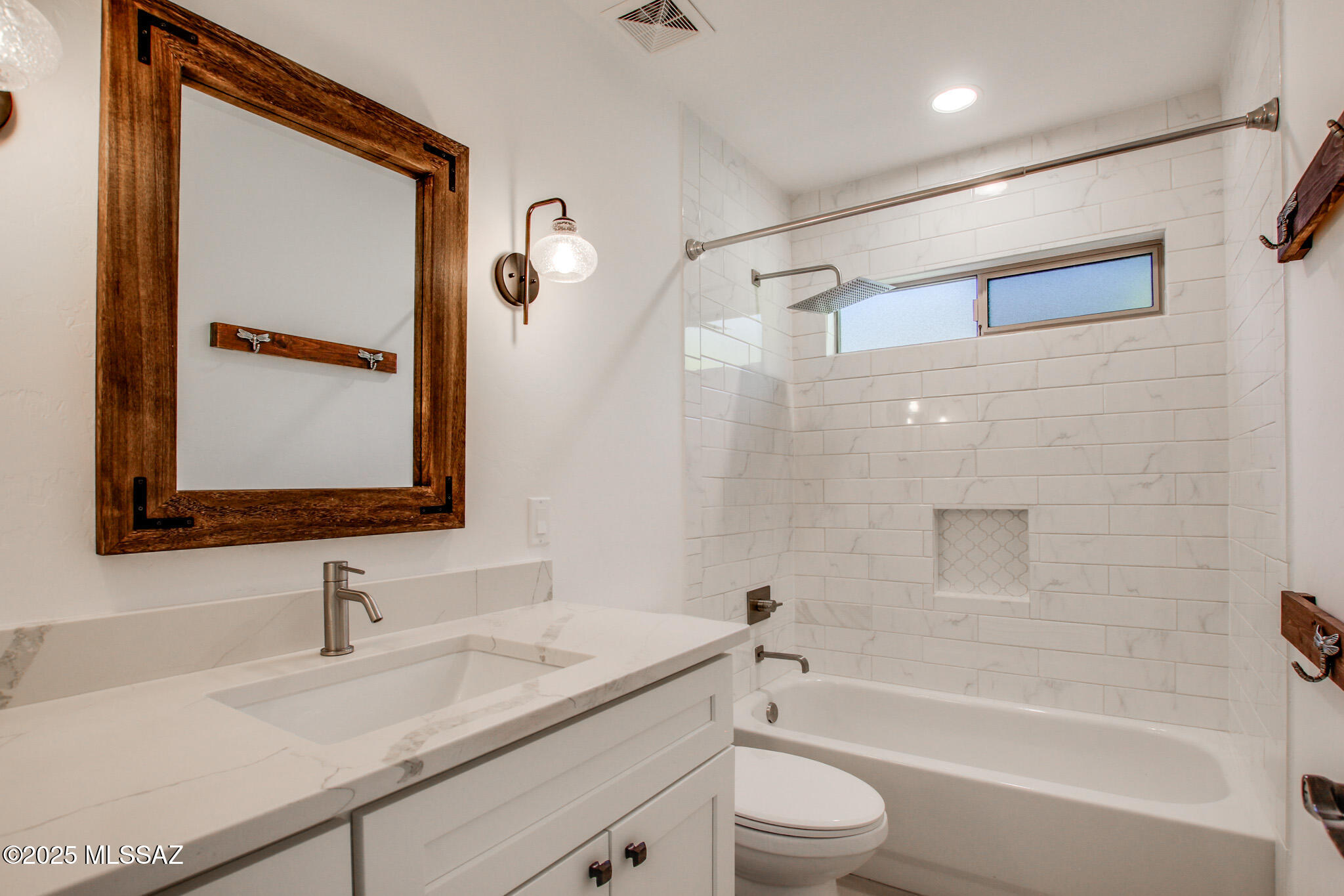 37790 S Desert Bluff Drive