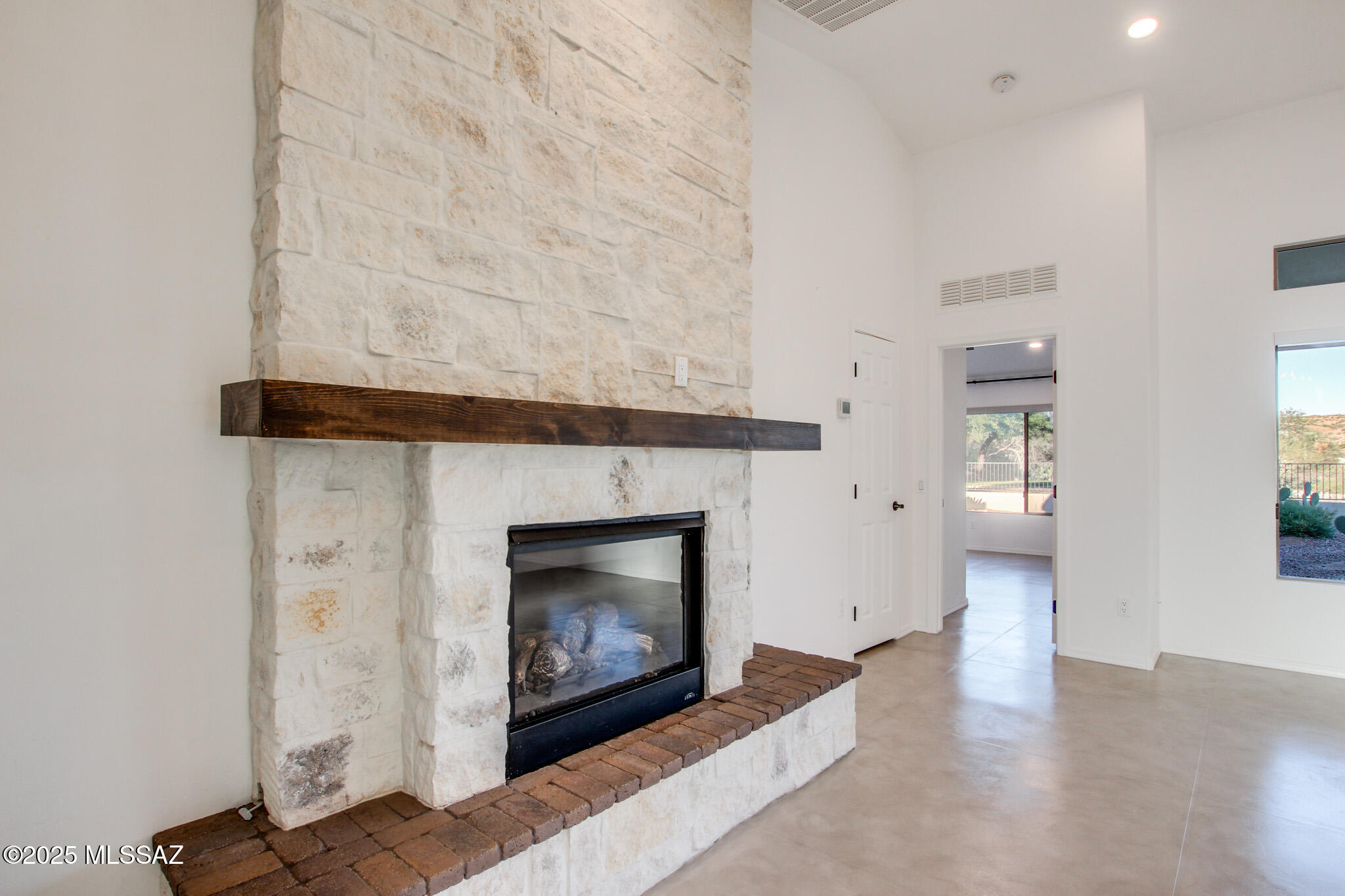 37790 S Desert Bluff Drive