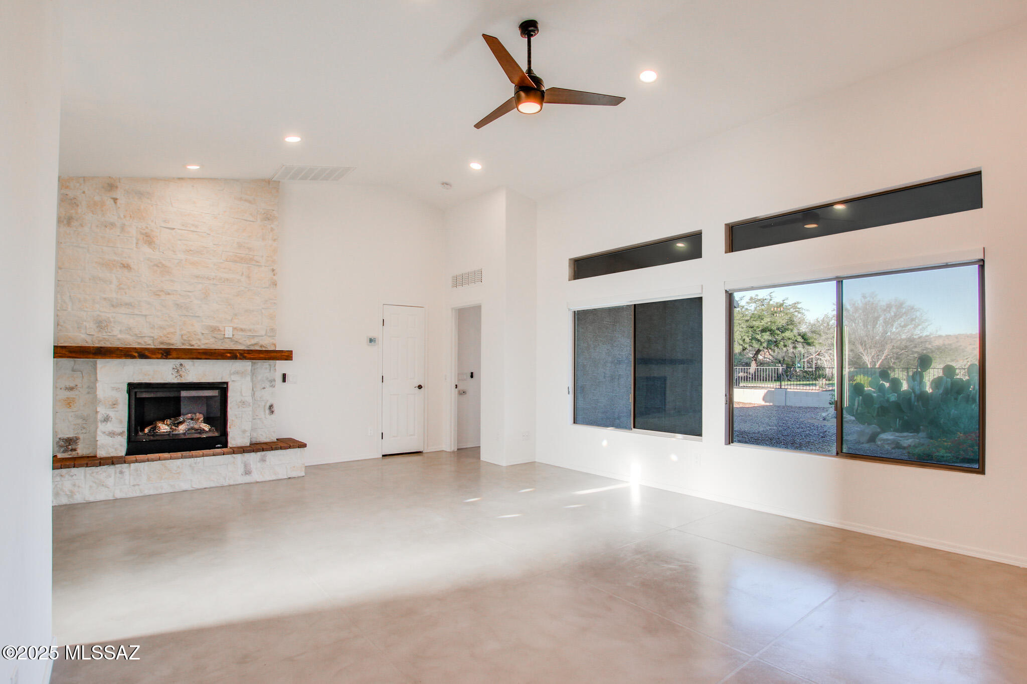 37790 S Desert Bluff Drive