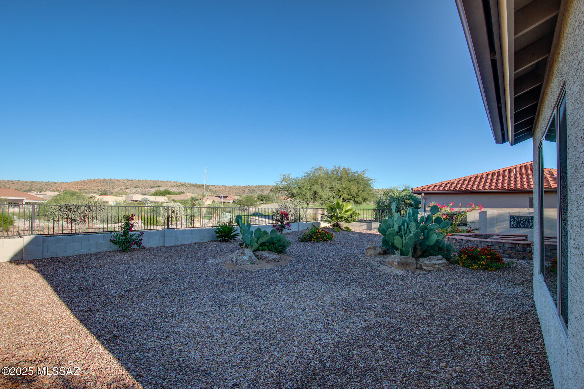 37790 S Desert Bluff Drive