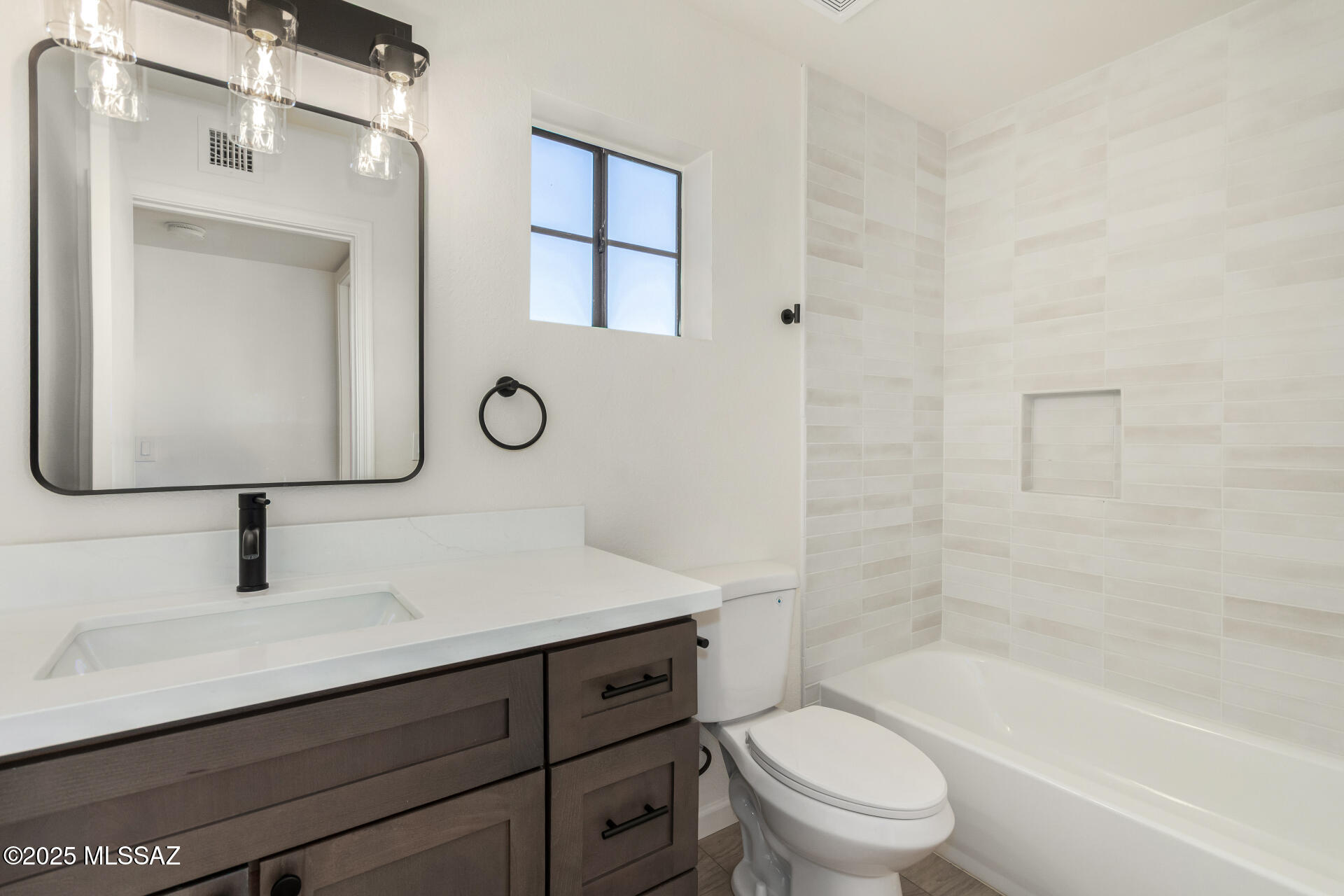 8494 N Winchester Creek Drive