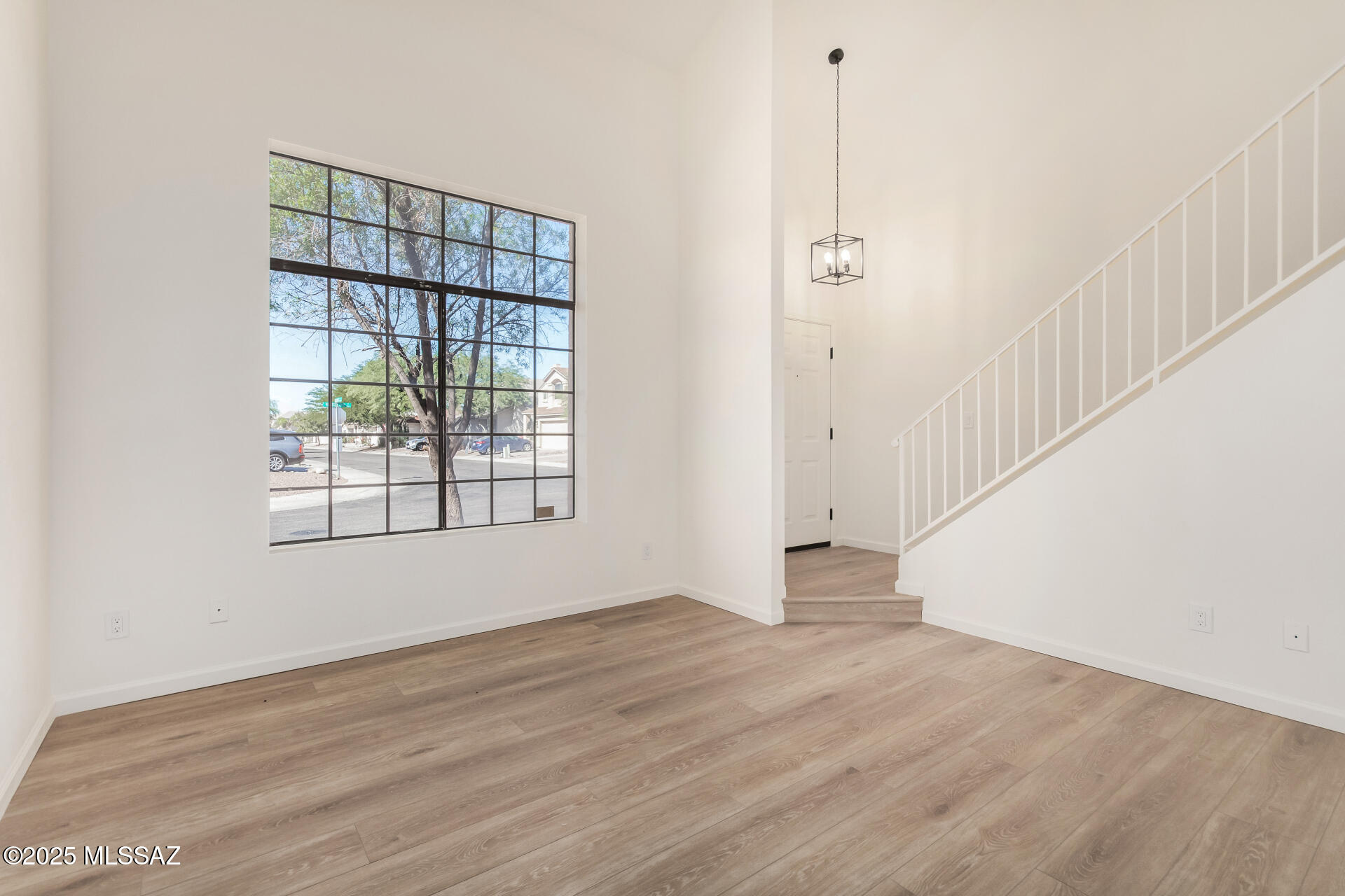 8494 N Winchester Creek Drive