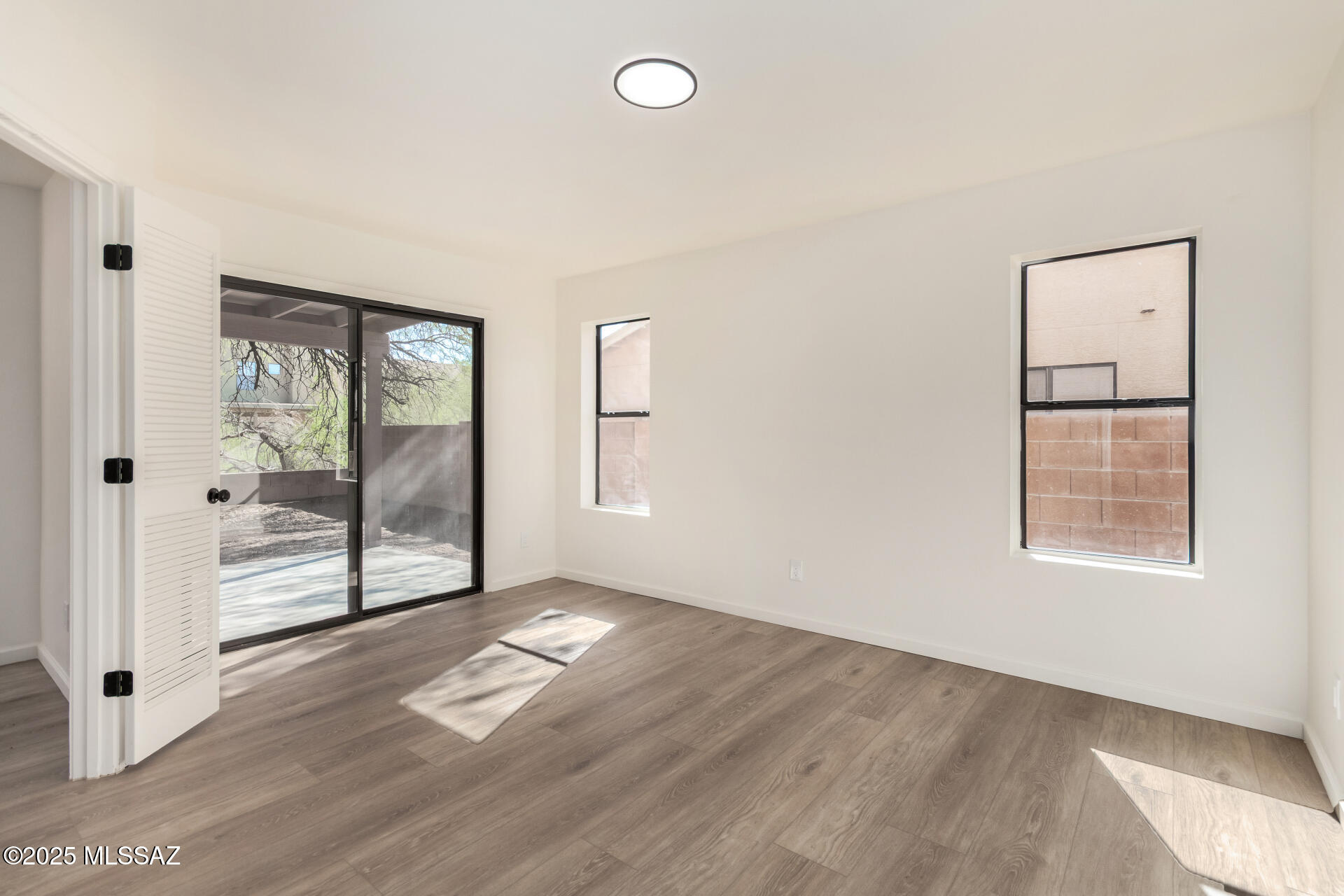 8494 N Winchester Creek Drive