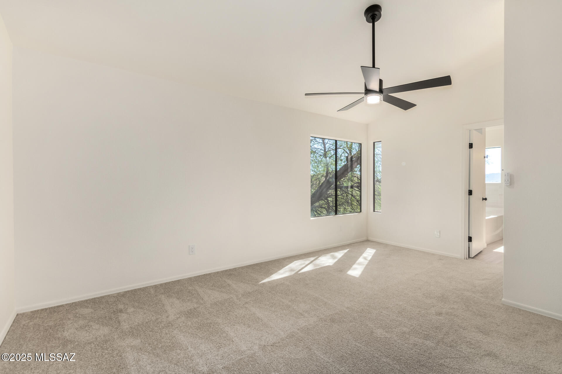 8494 N Winchester Creek Drive