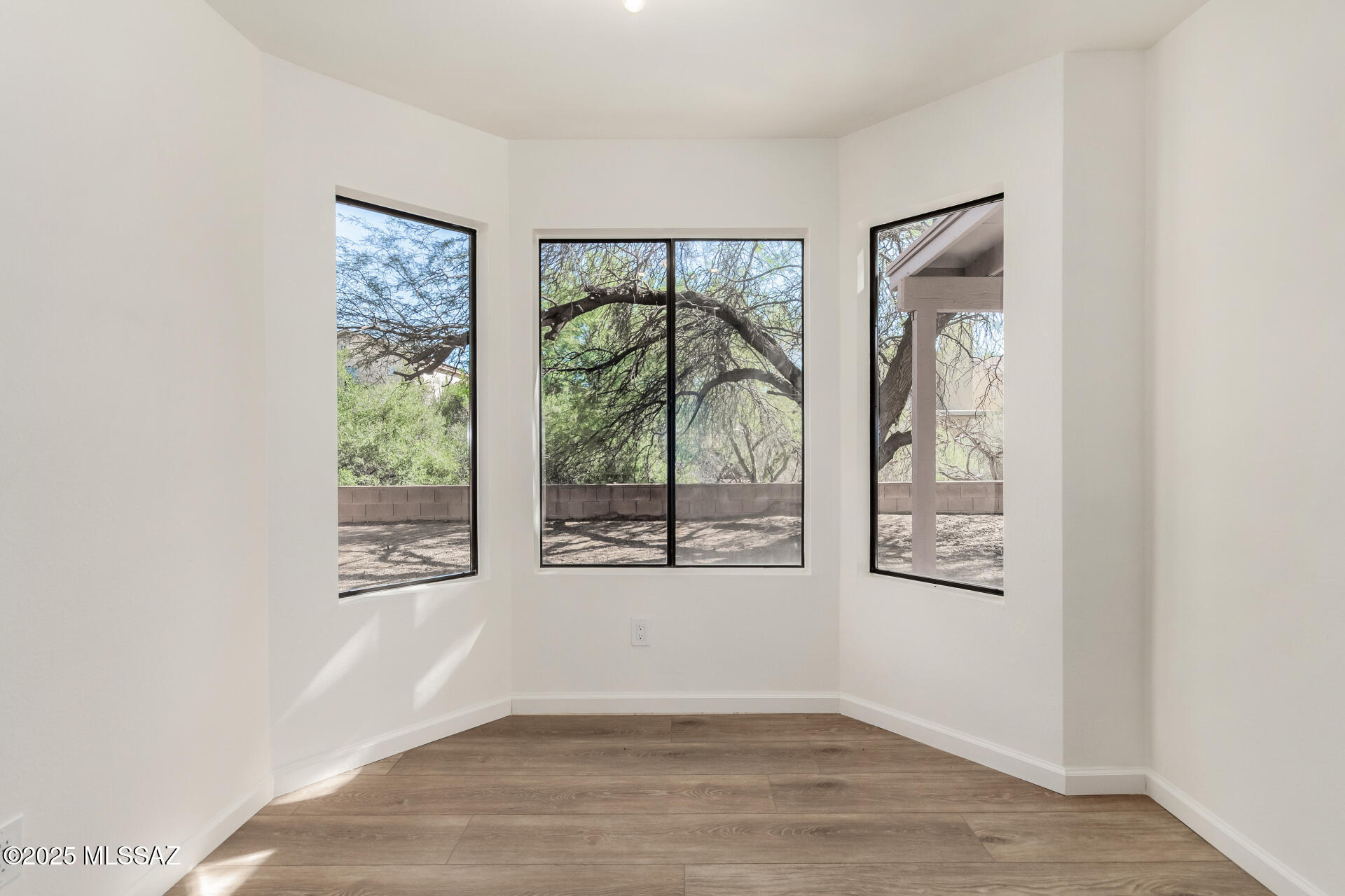 8494 N Winchester Creek Drive