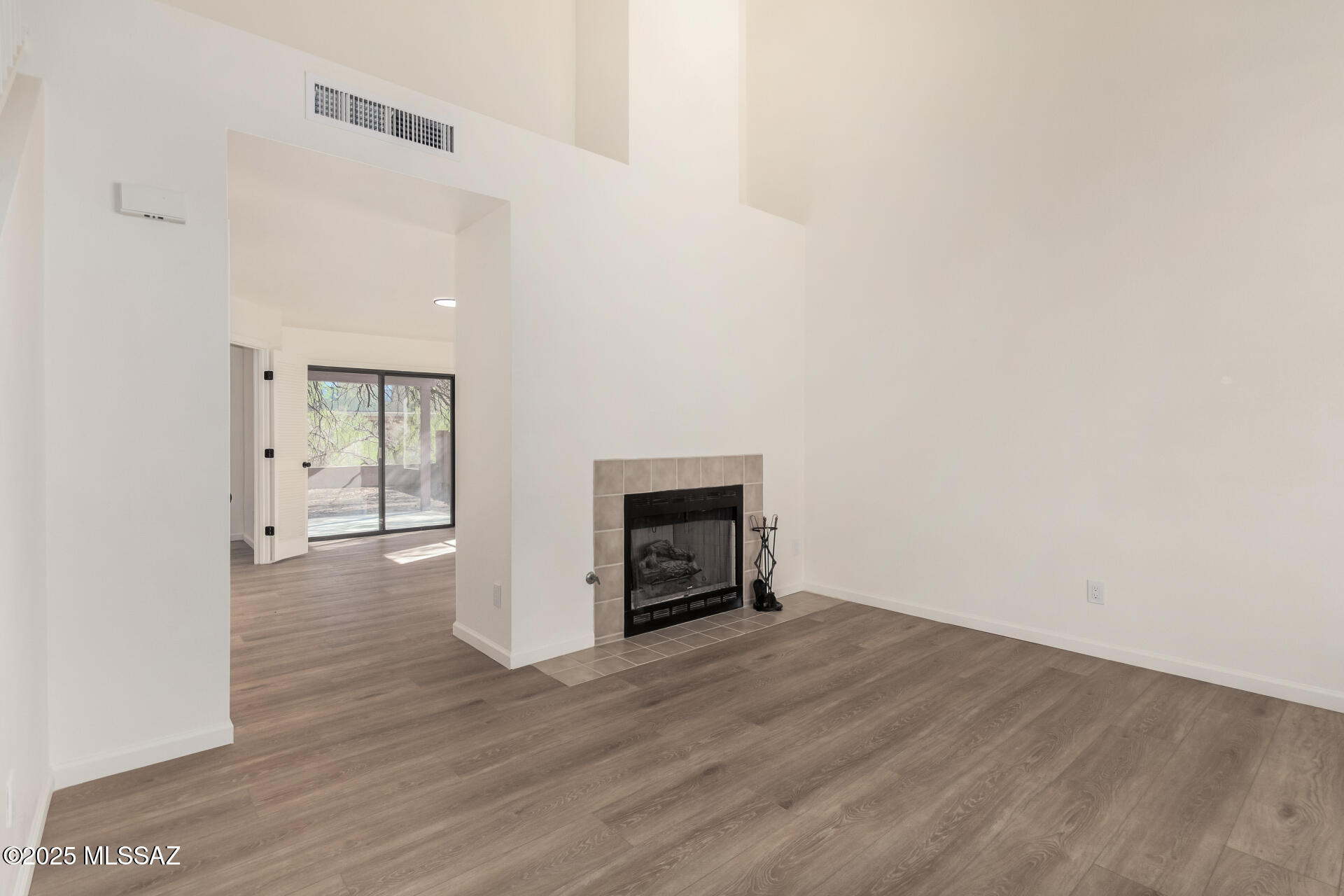 8494 N Winchester Creek Drive