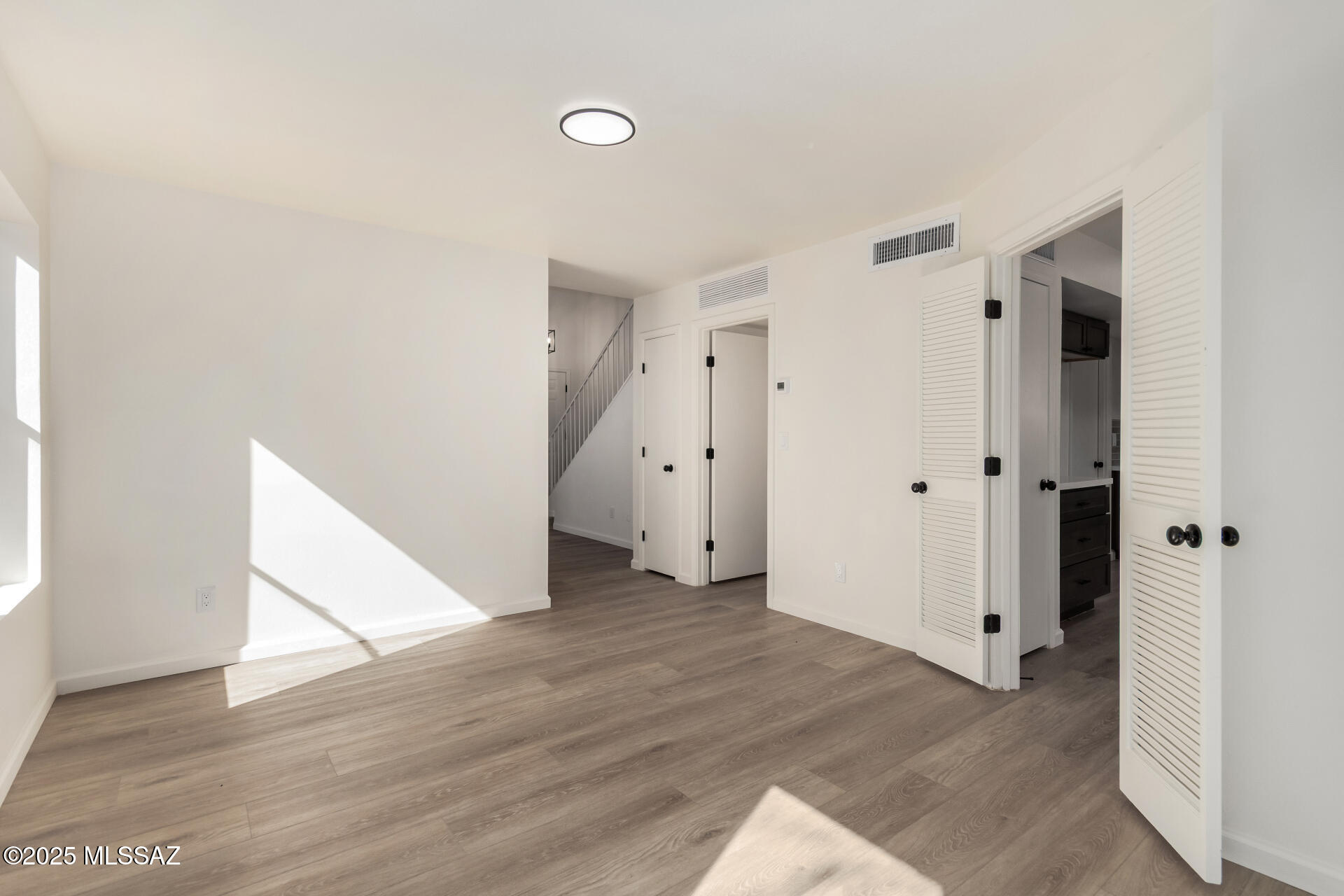 8494 N Winchester Creek Drive