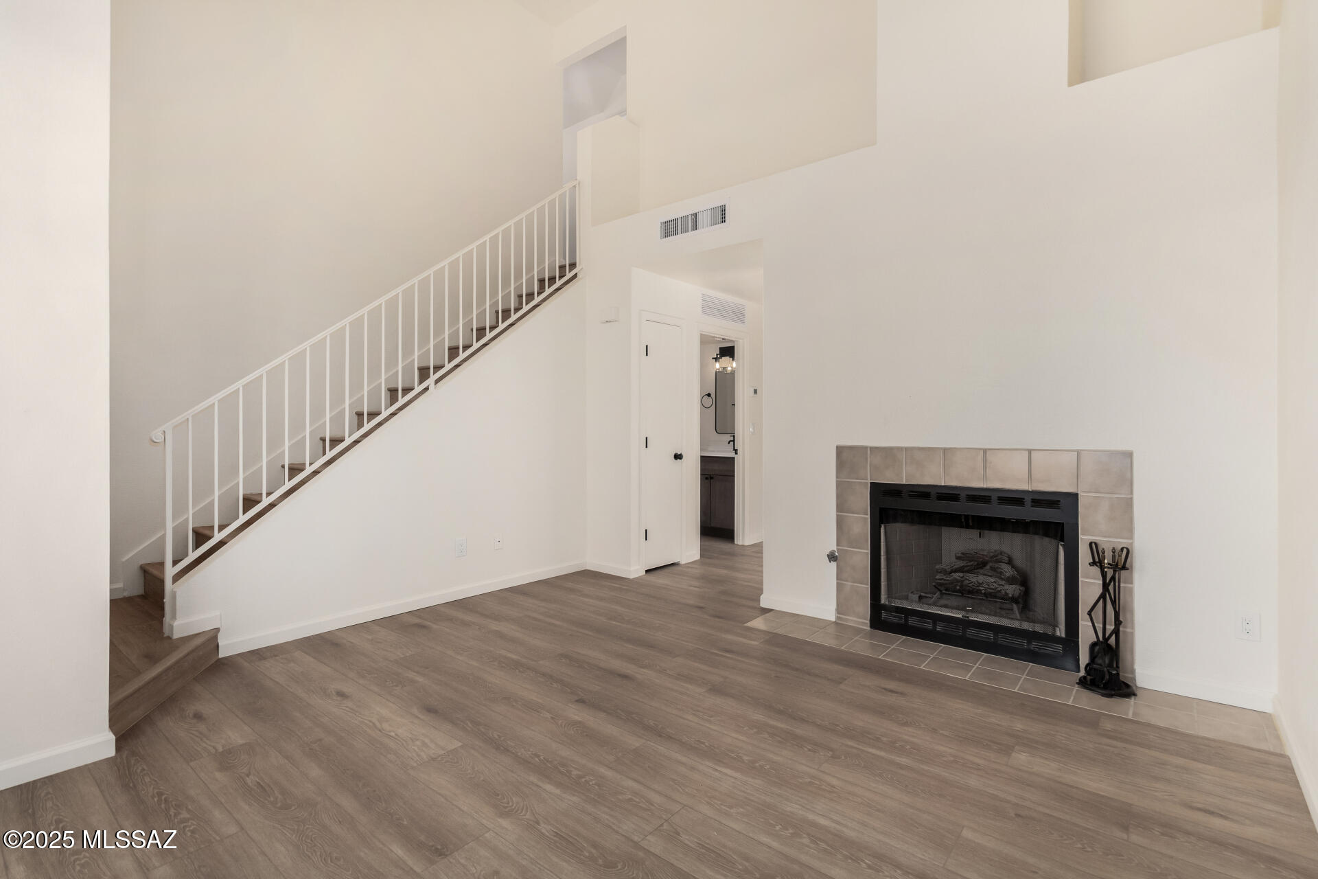 8494 N Winchester Creek Drive