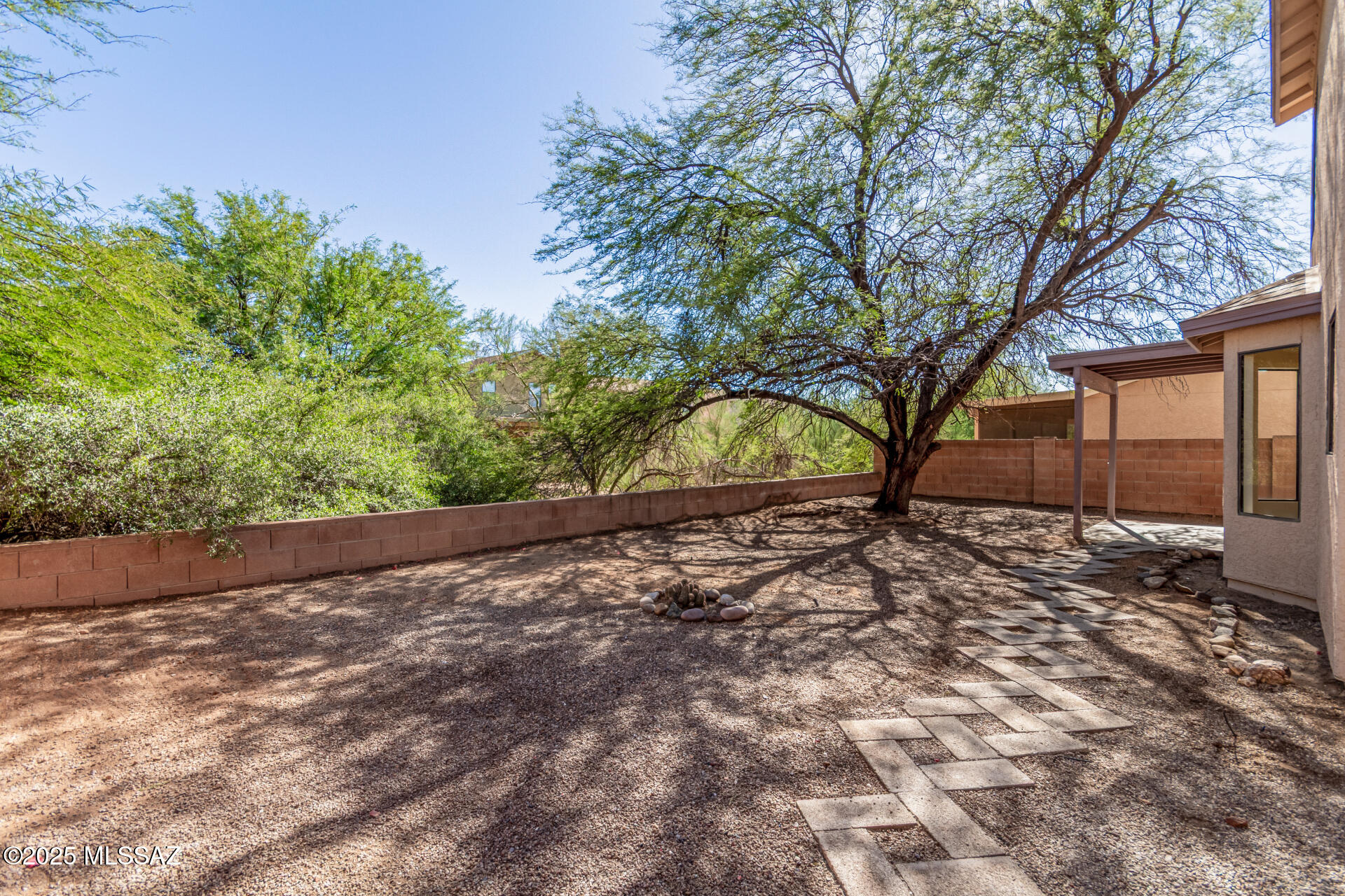 8494 N Winchester Creek Drive