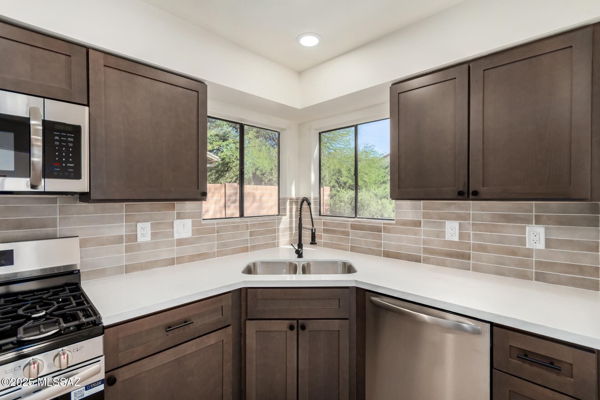 8494 N Winchester Creek Drive