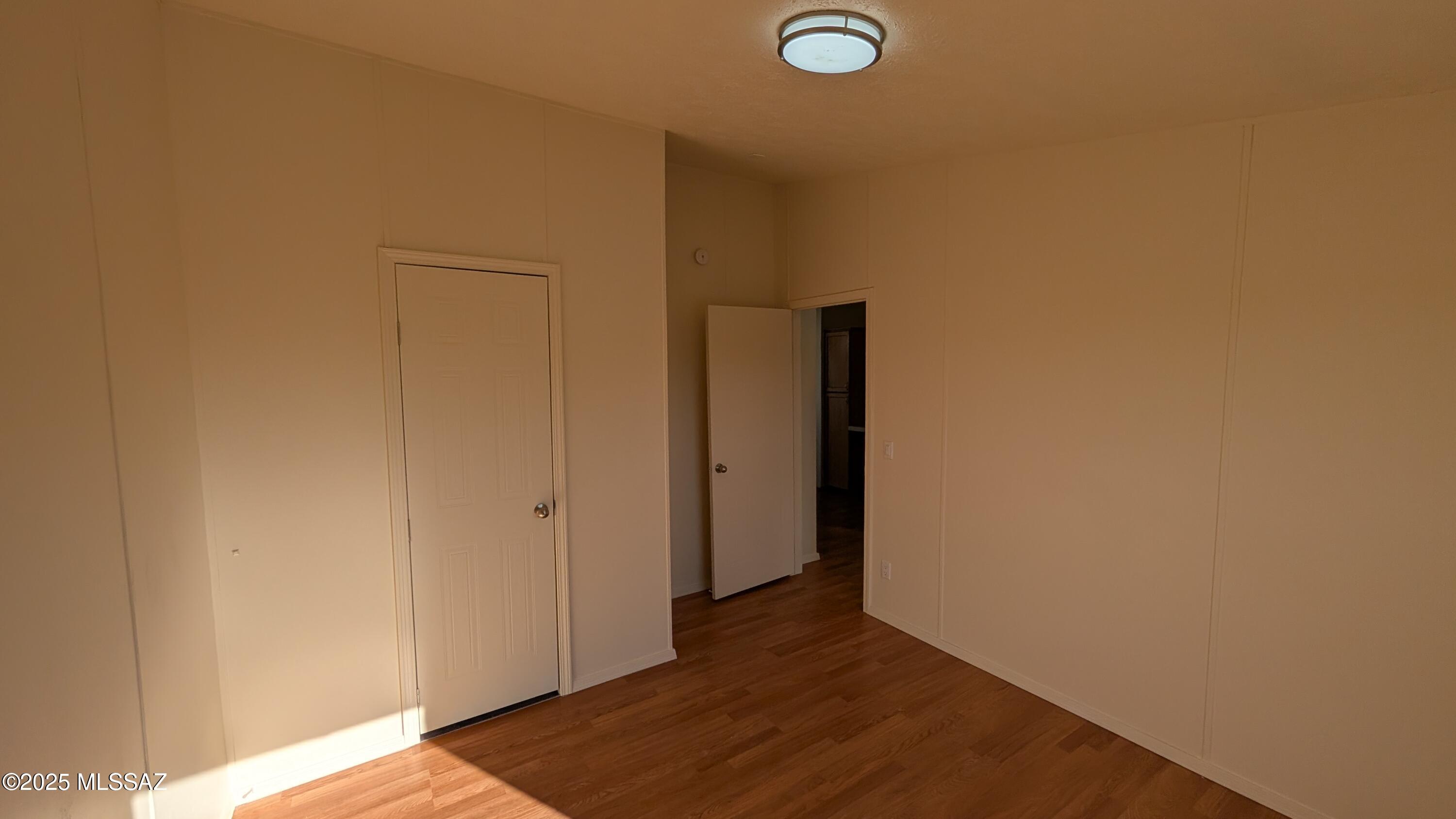 2614 S Thrasher Avenue