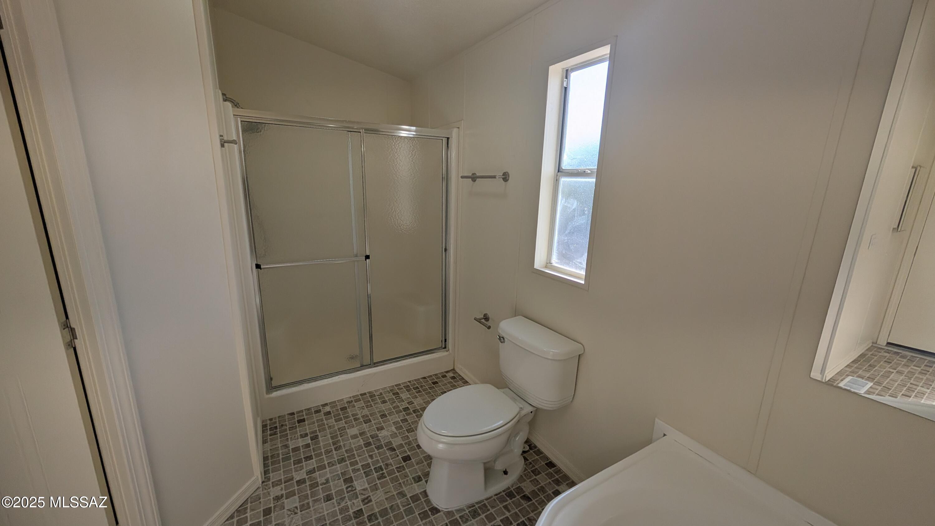 2614 S Thrasher Avenue