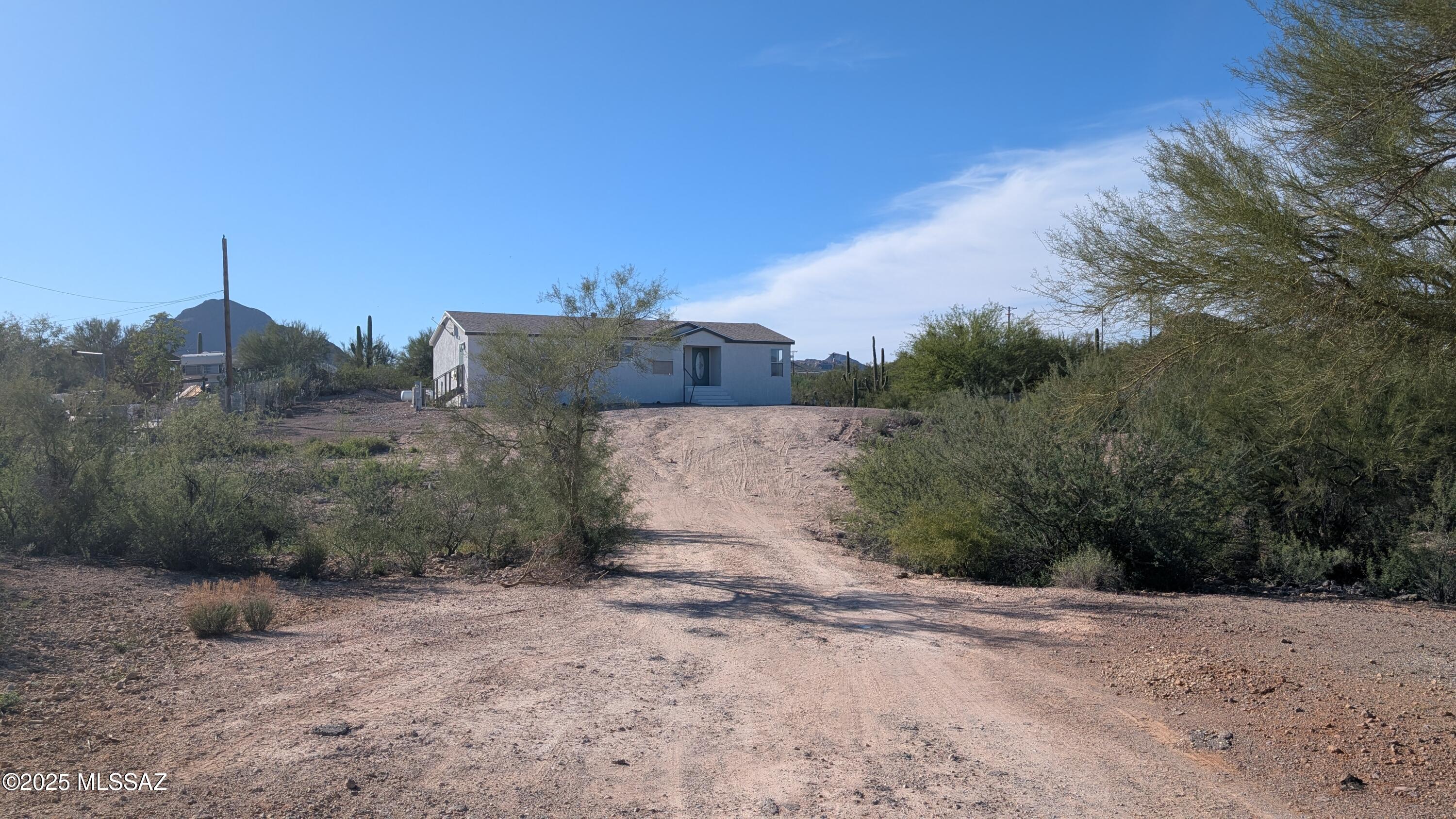 2614 S Thrasher Avenue