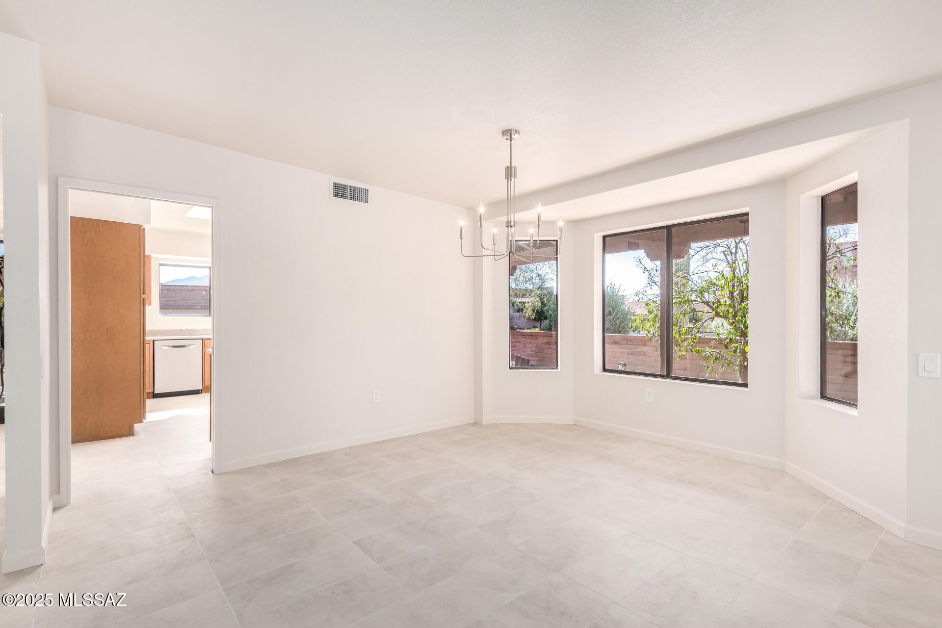 3808 S Via Del Reyecuelo