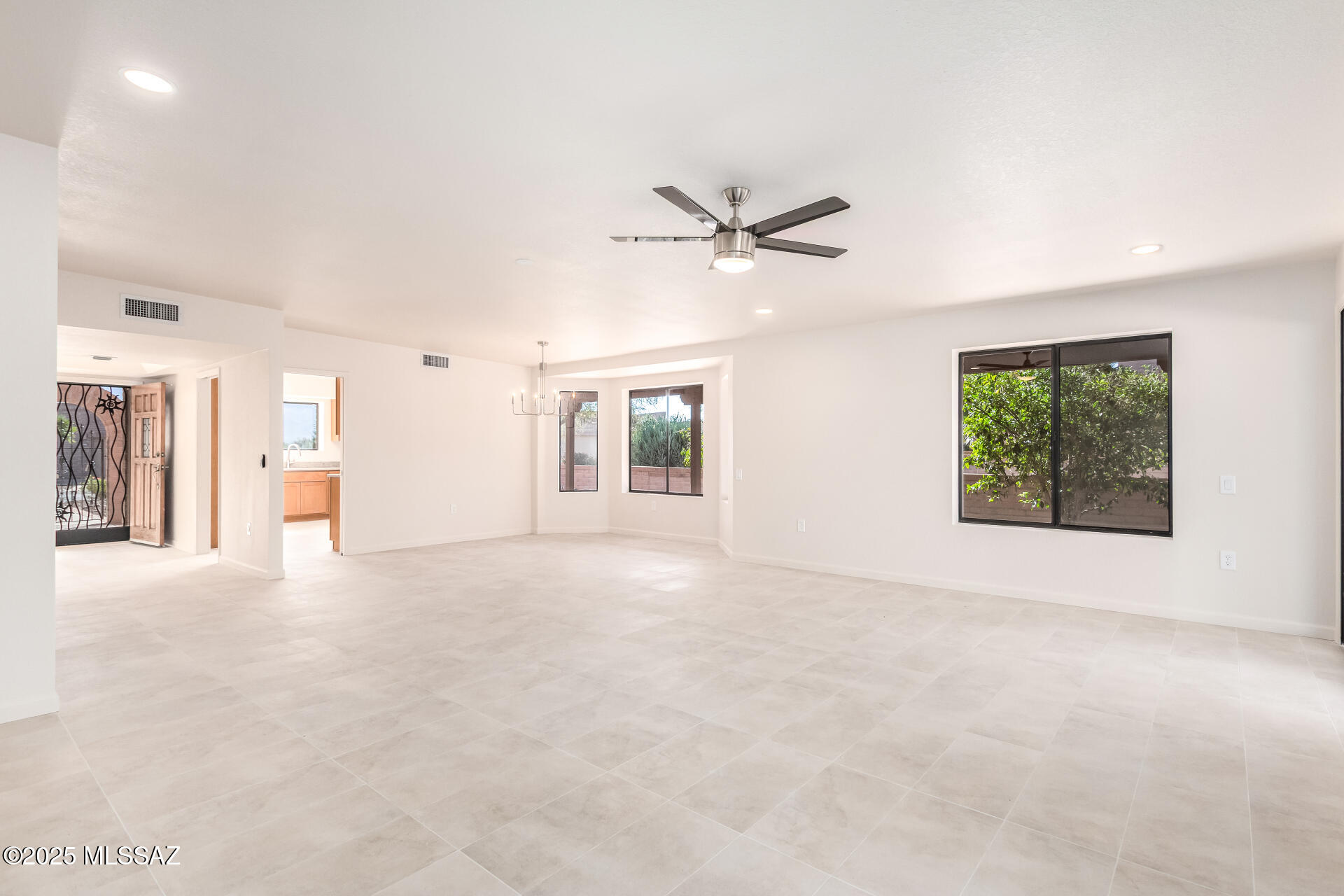 3808 S Via Del Reyecuelo