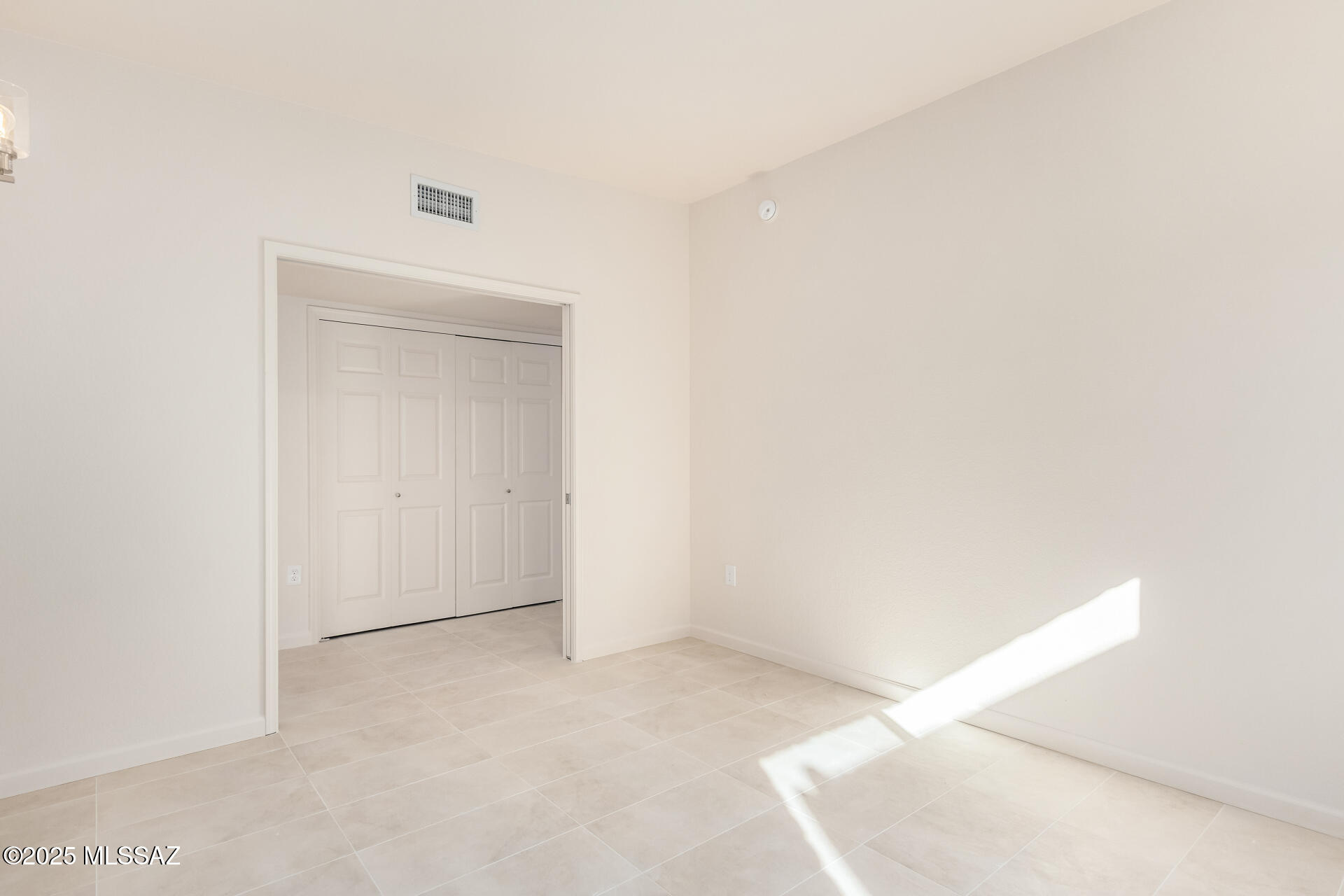 3808 S Via Del Reyecuelo