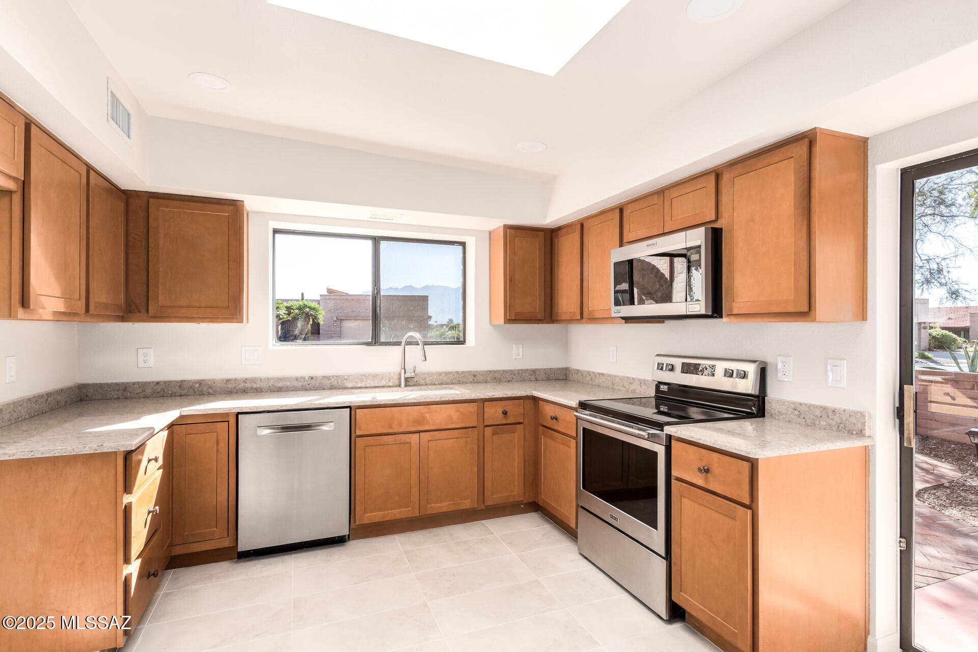 3808 S Via Del Reyecuelo