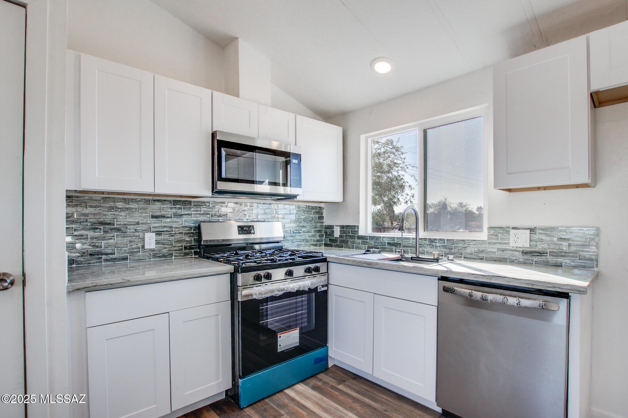 16220 W Sandy Street